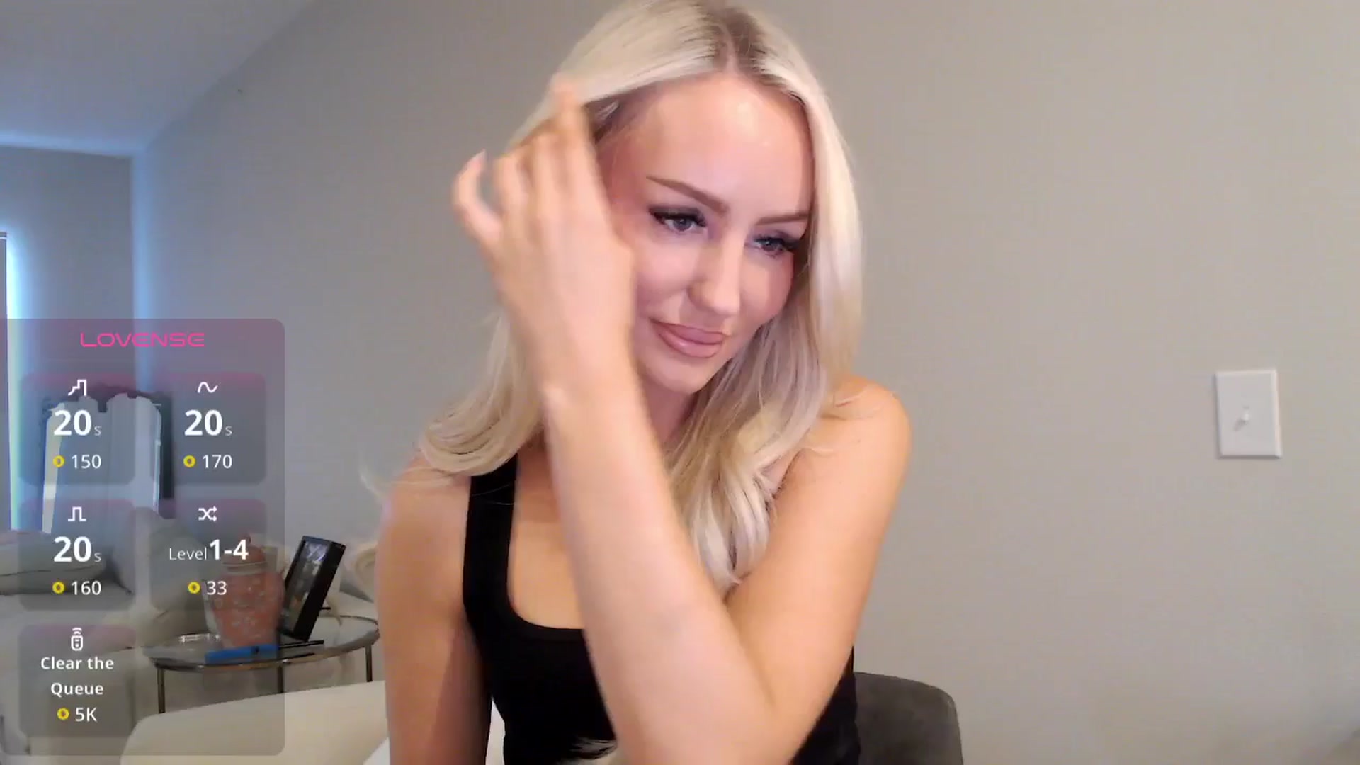 Gallery image thumbnail from Officialelsa's myfreecams stream on, 11/17/2025, 22:03 image 1 of 20