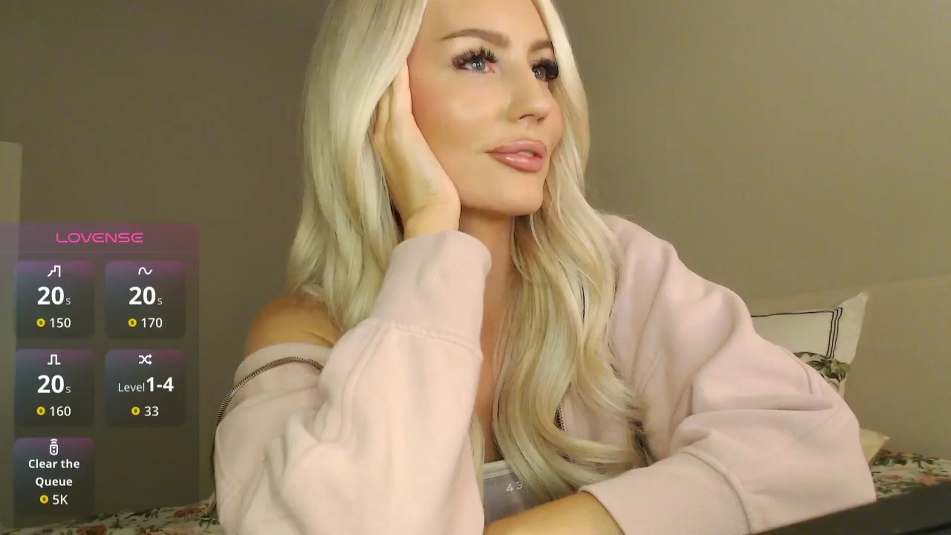 Gallery image thumbnail from Officialelsa's myfreecams stream on, 11/20/2025, 06:12 image 4 of 20