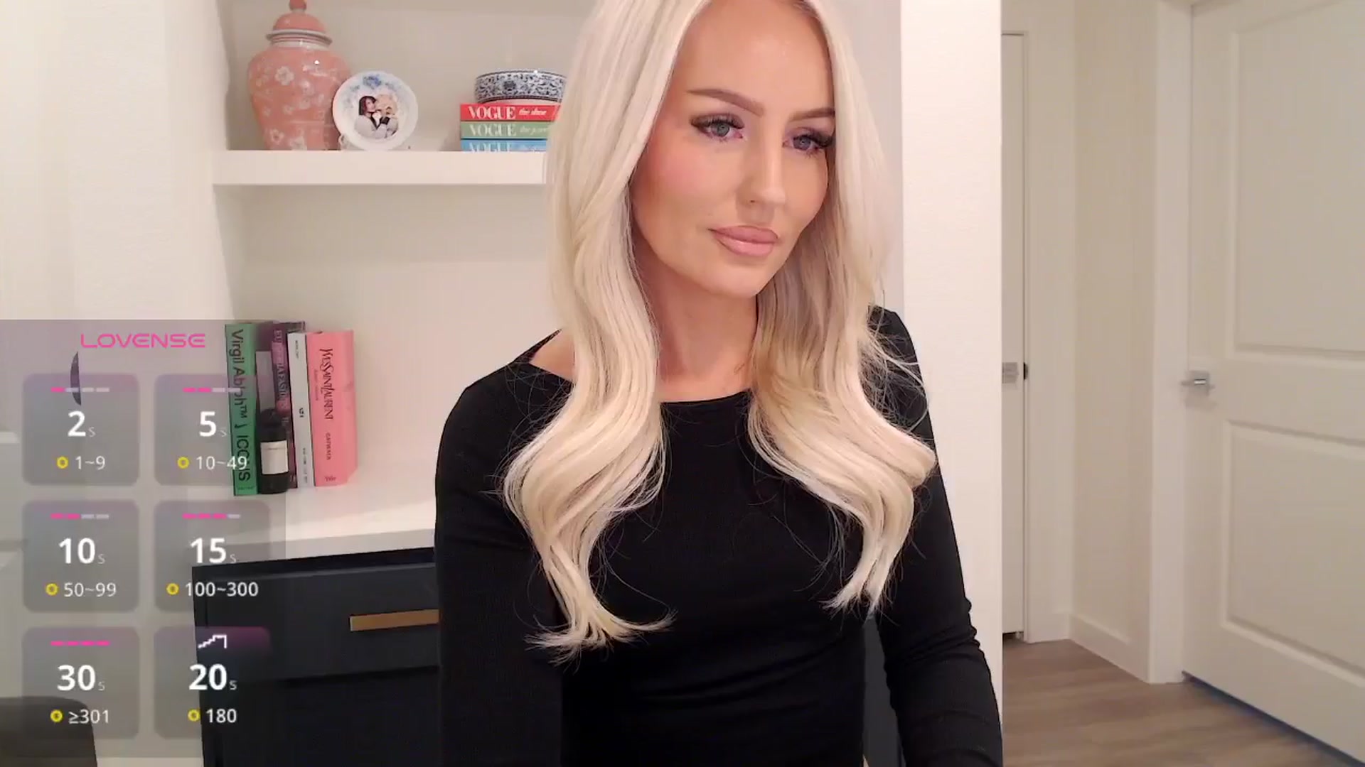 Gallery image thumbnail from Officialelsa's myfreecams stream on, 12/04/2025, 21:50 image 17 of 20