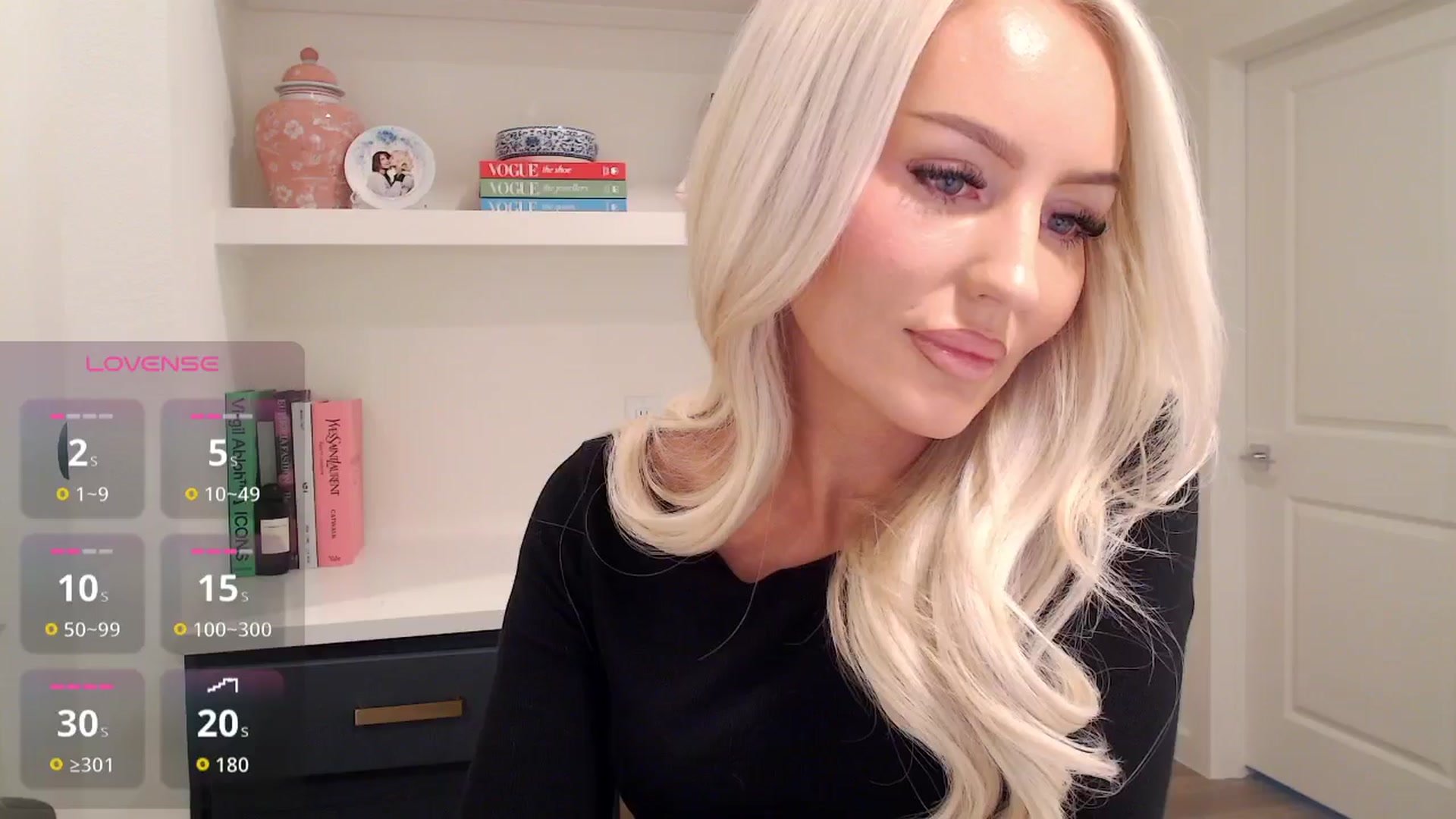 Gallery image thumbnail from Officialelsa's myfreecams stream on, 12/04/2025, 21:50 image 1 of 20