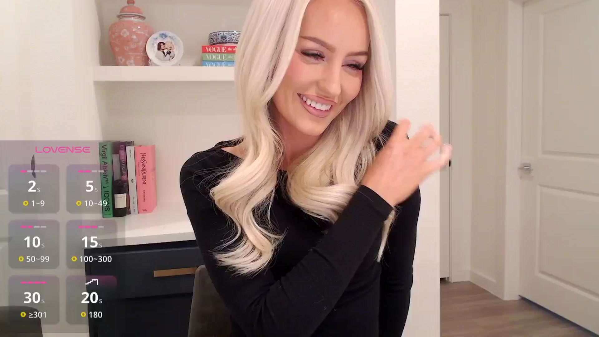 Gallery image thumbnail from Officialelsa's myfreecams stream on, 12/04/2025, 21:50 image 19 of 20