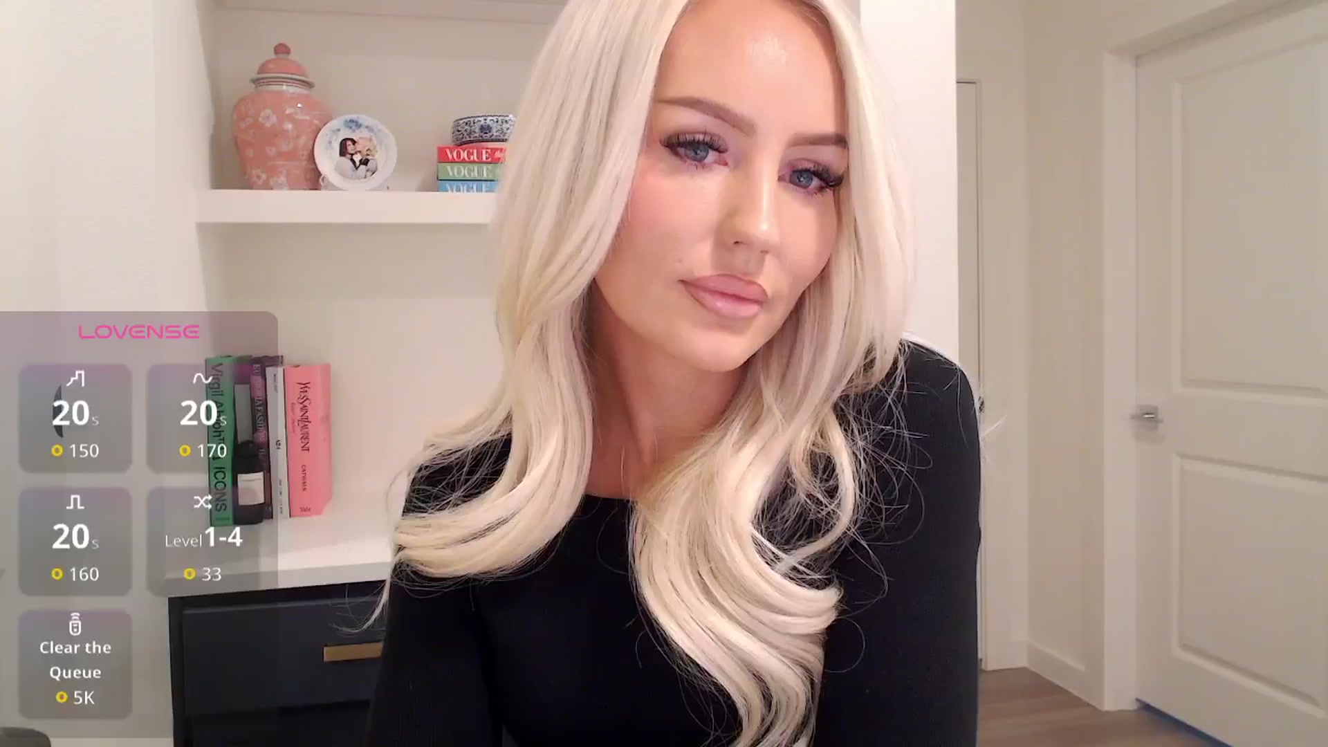Gallery image thumbnail from Officialelsa's myfreecams stream on, 12/04/2025, 21:50 image 2 of 20