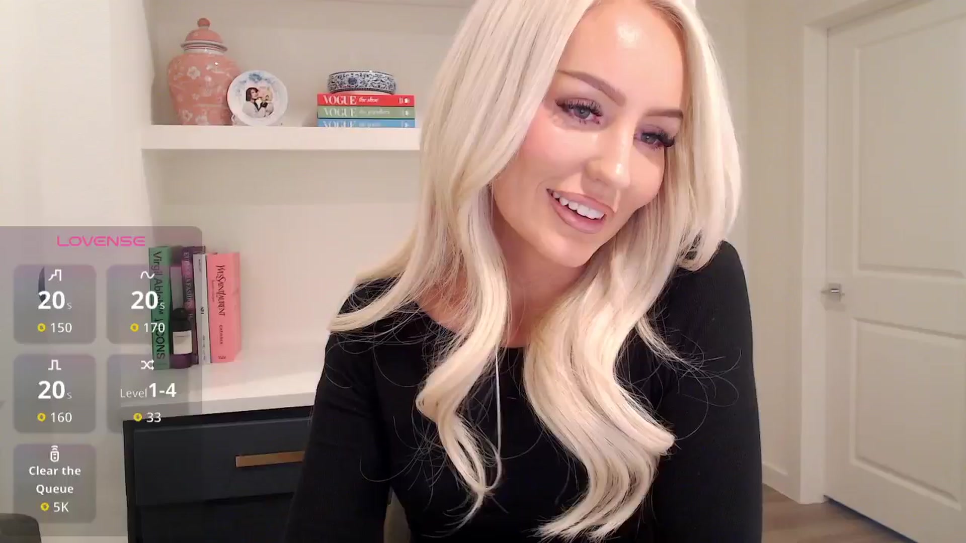 Gallery image thumbnail from Officialelsa's myfreecams stream on, 12/04/2025, 21:50 image 5 of 20