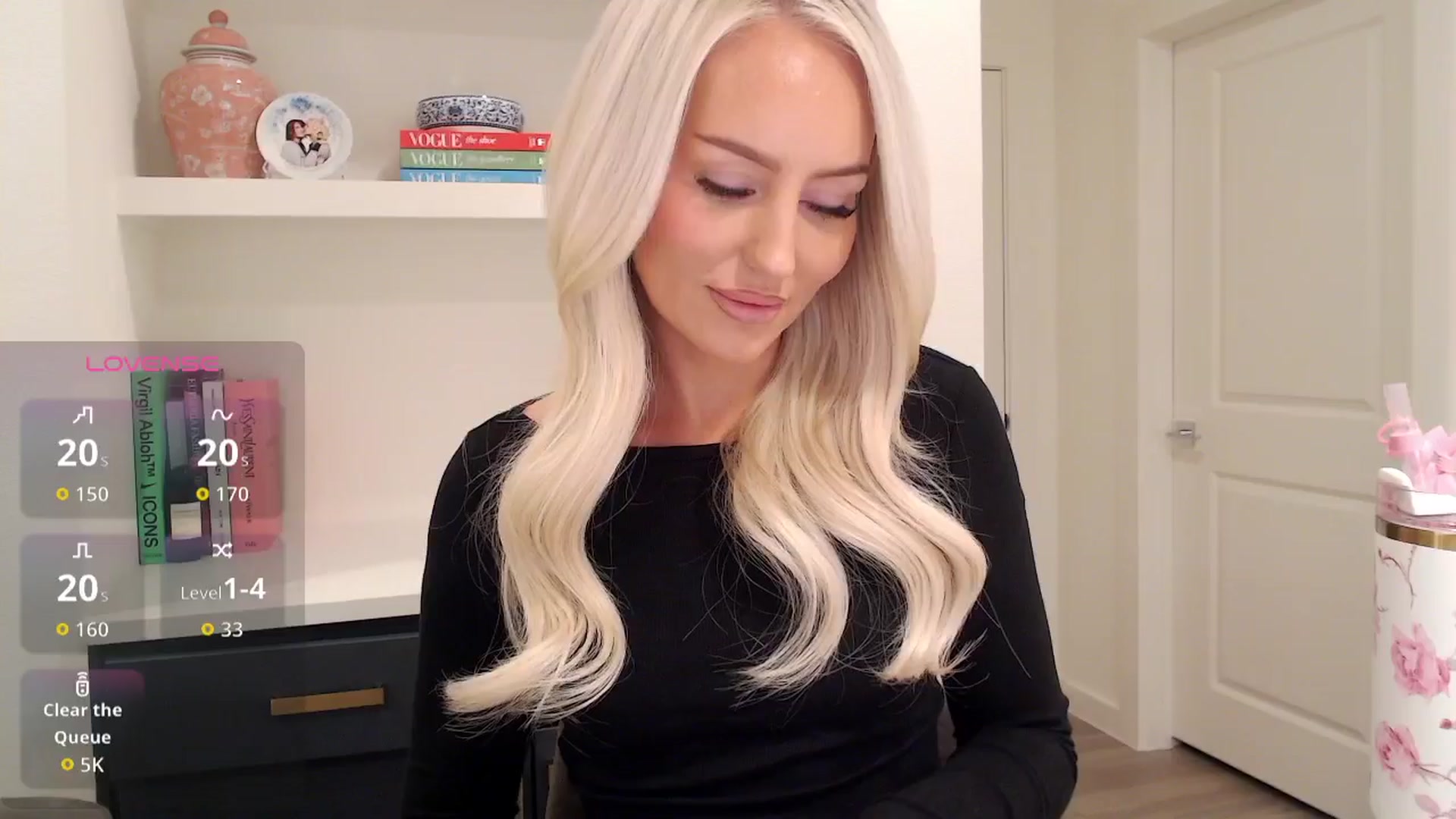 Gallery image thumbnail from Officialelsa's myfreecams stream on, 12/05/2025, 24:21 image 6 of 20
