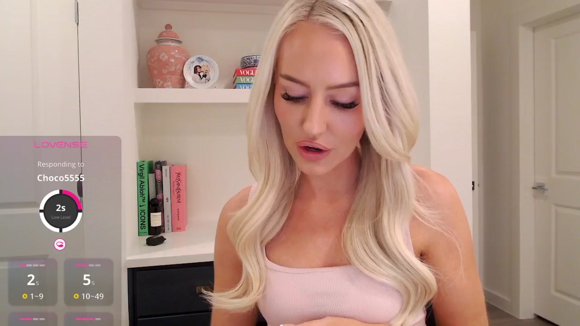 Gallery image thumbnail from Officialelsa's myfreecams stream on, 12/07/2025, 05:18 image 10 of 20