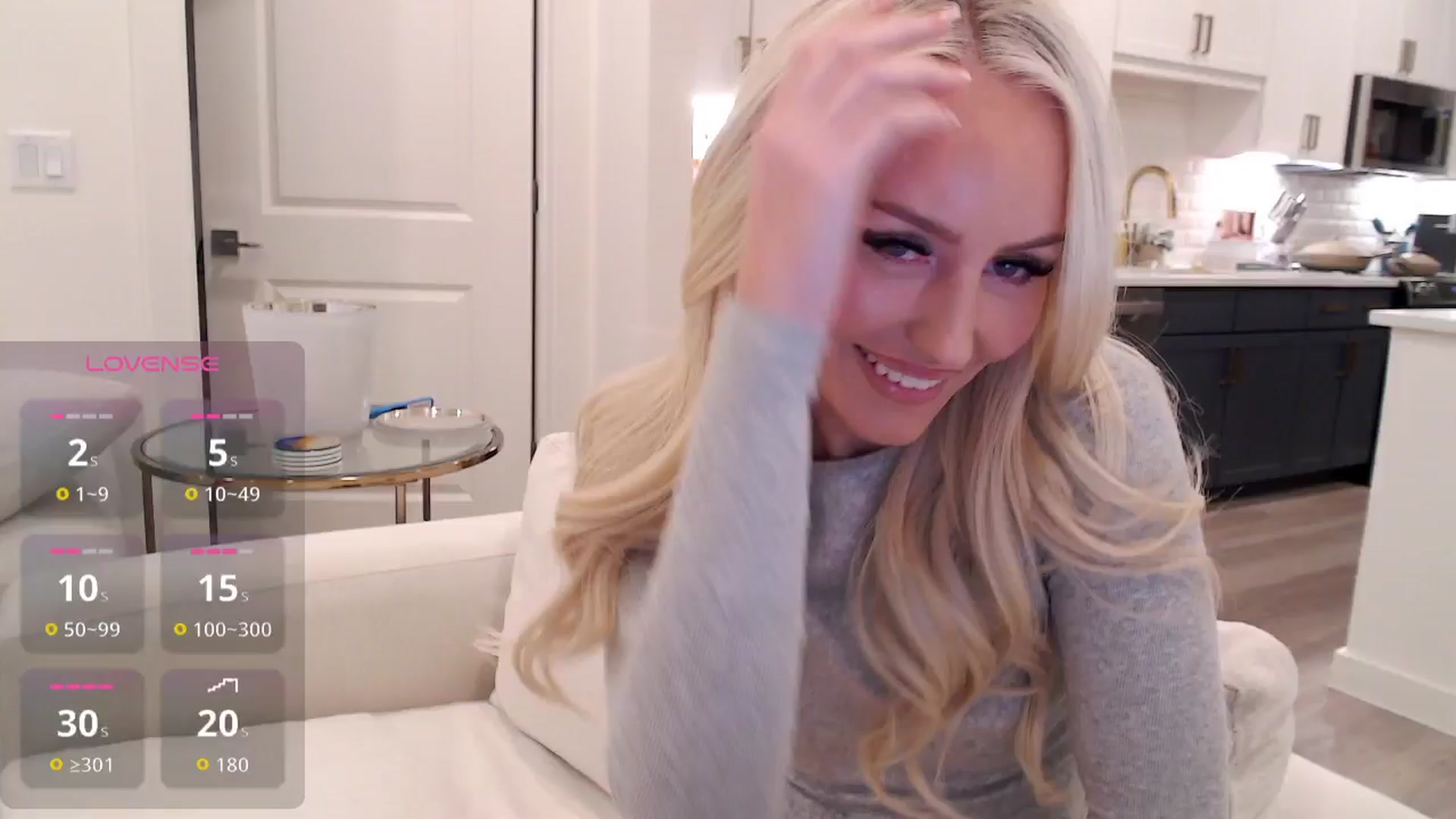 Gallery image thumbnail from Officialelsa's myfreecams stream on, 12/10/2025, 23:32 image 8 of 20