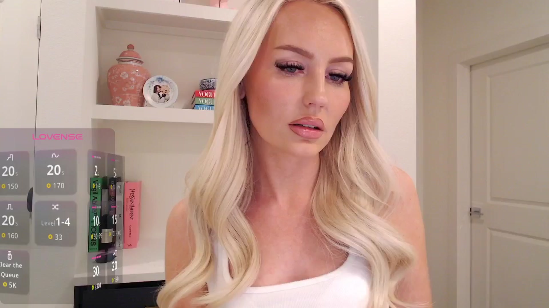 Gallery image thumbnail from Officialelsa's myfreecams stream on, 12/11/2025, 07:01 image 2 of 20