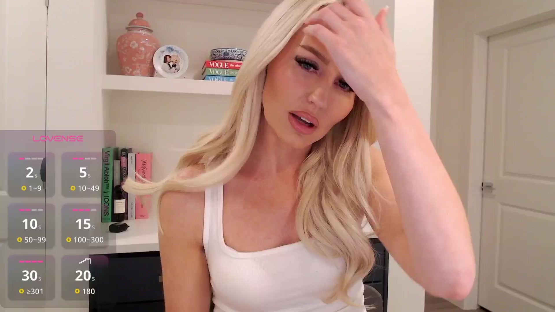 Gallery image thumbnail from Officialelsa's myfreecams stream on, 12/11/2025, 07:01 image 7 of 20