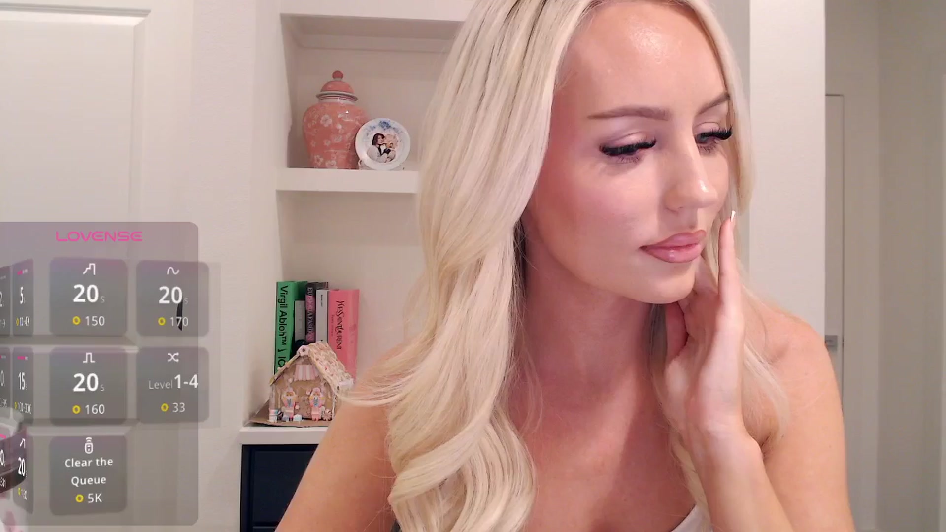 Gallery image thumbnail from Officialelsa's myfreecams stream on, 12/16/2025, 03:37 image 3 of 20