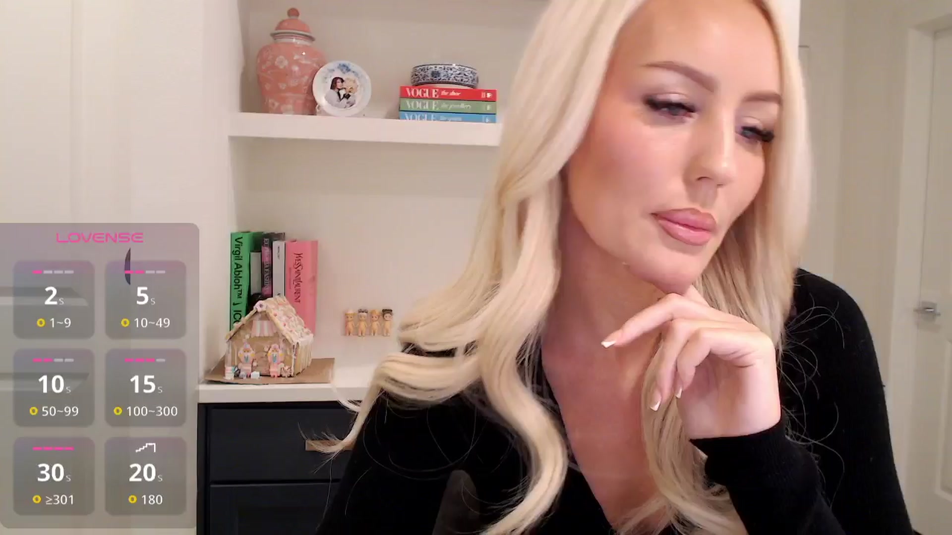Gallery image thumbnail from Officialelsa's myfreecams stream on, 12/16/2025, 22:50 image 15 of 20