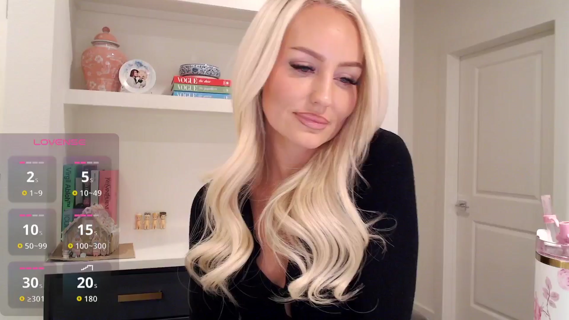 Gallery image thumbnail from Officialelsa's myfreecams stream on, 12/17/2025, 02:12 image 11 of 20