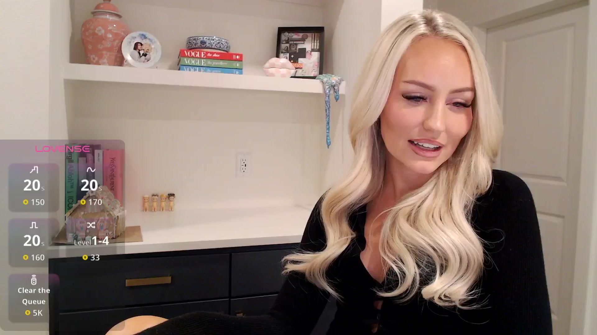 Gallery image thumbnail from Officialelsa's myfreecams stream on, 12/17/2025, 02:12 image 13 of 20
