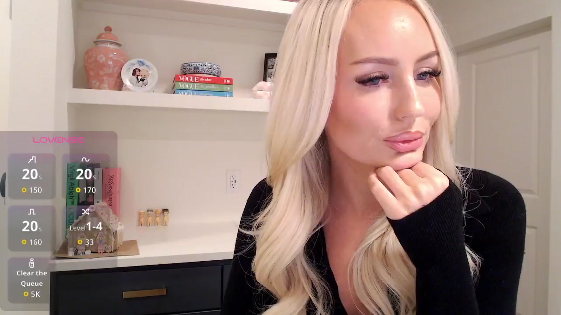 Gallery image thumbnail from Officialelsa's myfreecams stream on, 12/17/2025, 05:24 image 3 of 20