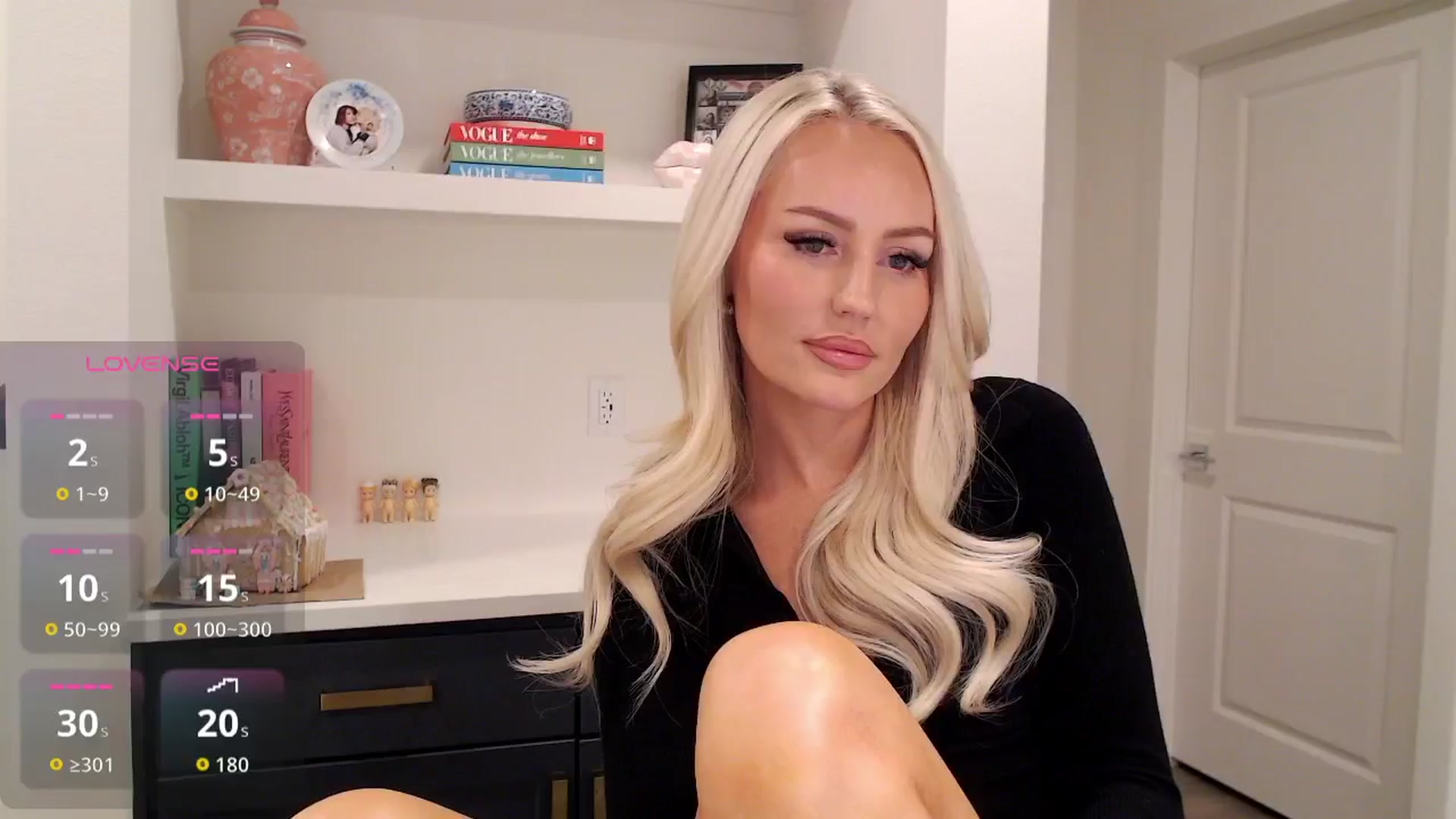 Gallery image thumbnail from Officialelsa's myfreecams stream on, 12/17/2025, 05:24 image 5 of 20
