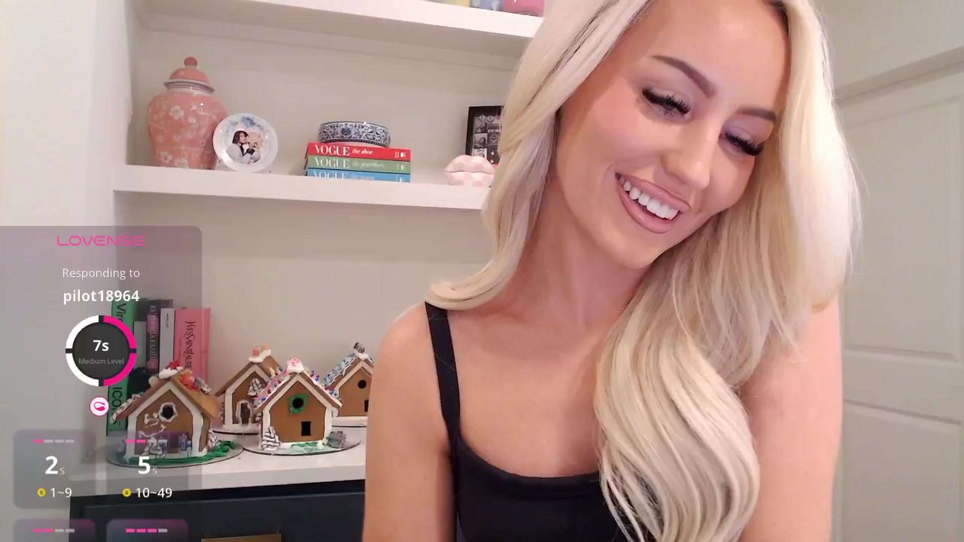 Gallery image thumbnail from Officialelsa's myfreecams stream on, 01/07/2026, 21:18 image 11 of 20
