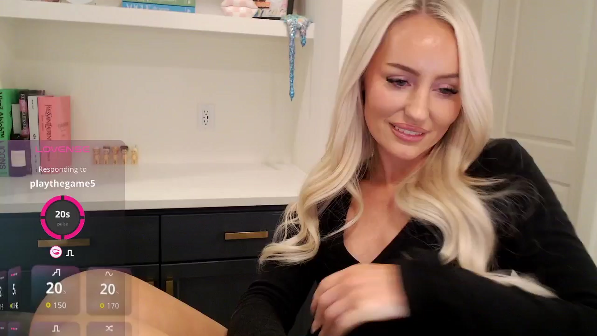 Gallery image thumbnail from Officialelsa's myfreecams stream on, 01/21/2026, 04:19 image 18 of 20
