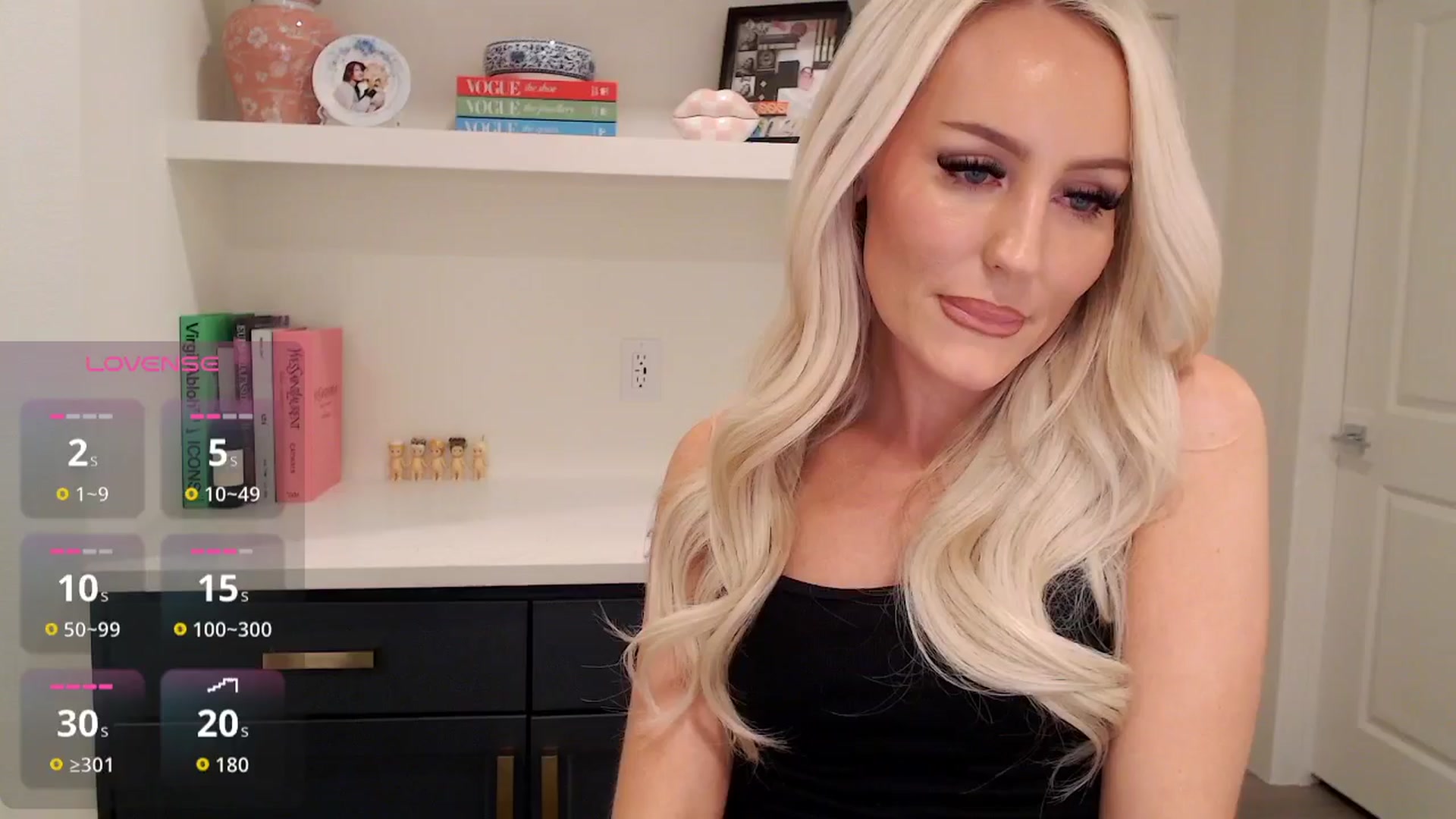 Gallery image thumbnail from Officialelsa's myfreecams stream on, 01/22/2026, 07:42 image 6 of 20