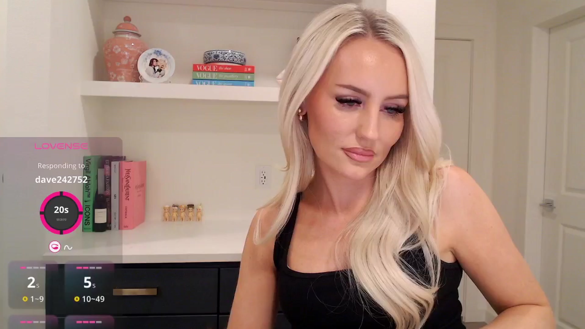 Gallery image thumbnail from Officialelsa's myfreecams stream on, 01/22/2026, 07:42 image 11 of 20