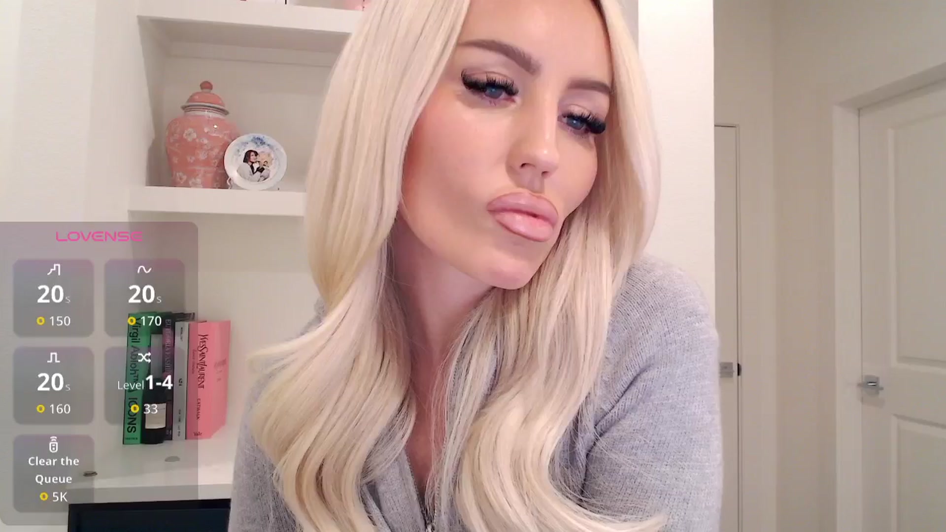 Gallery image thumbnail from Officialelsa's myfreecams stream on, 01/25/2026, 24:13 image 1 of 20