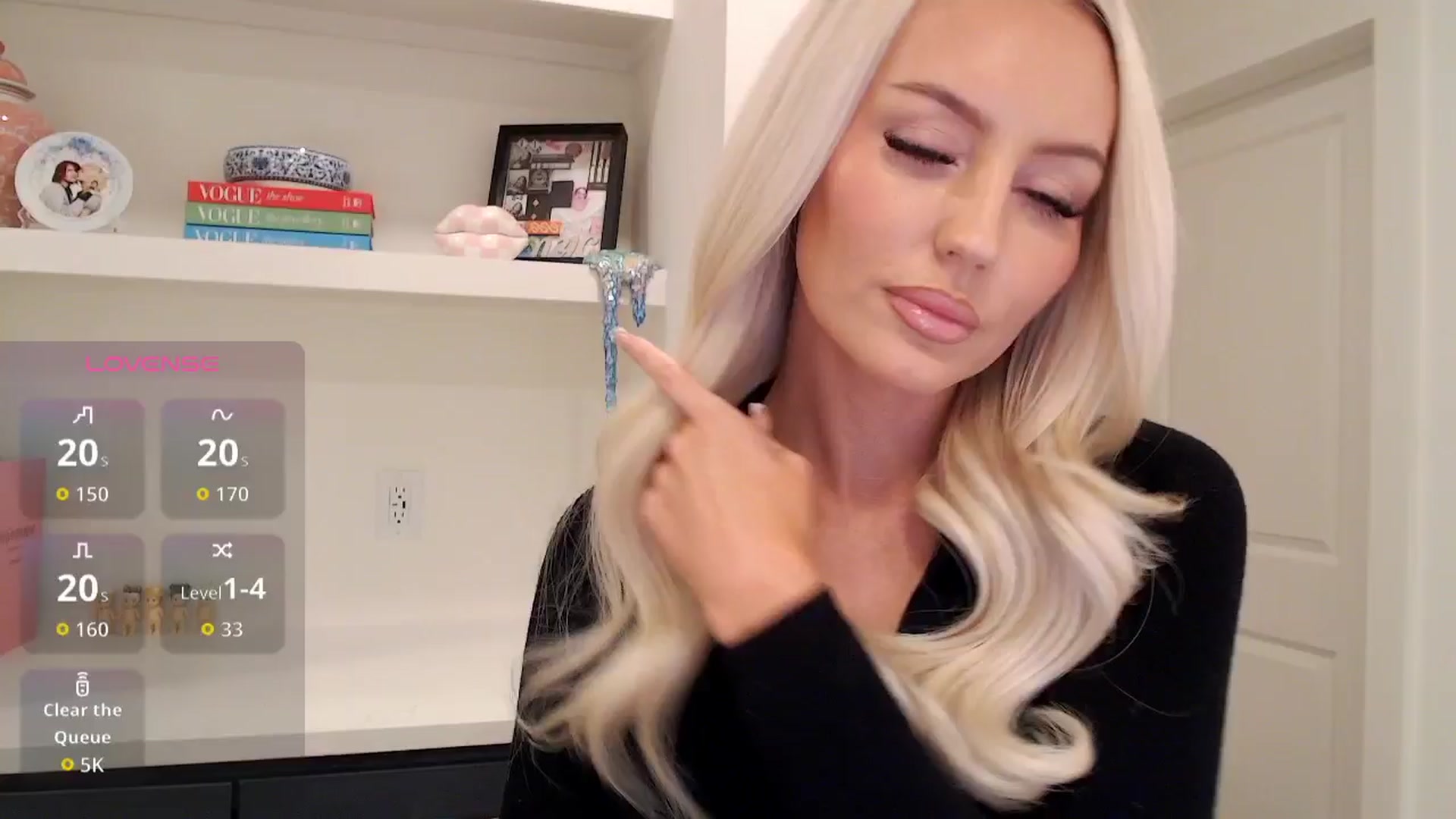 Gallery image thumbnail from Officialelsa's myfreecams stream on, 02/01/2026, 24:25 image 20 of 20