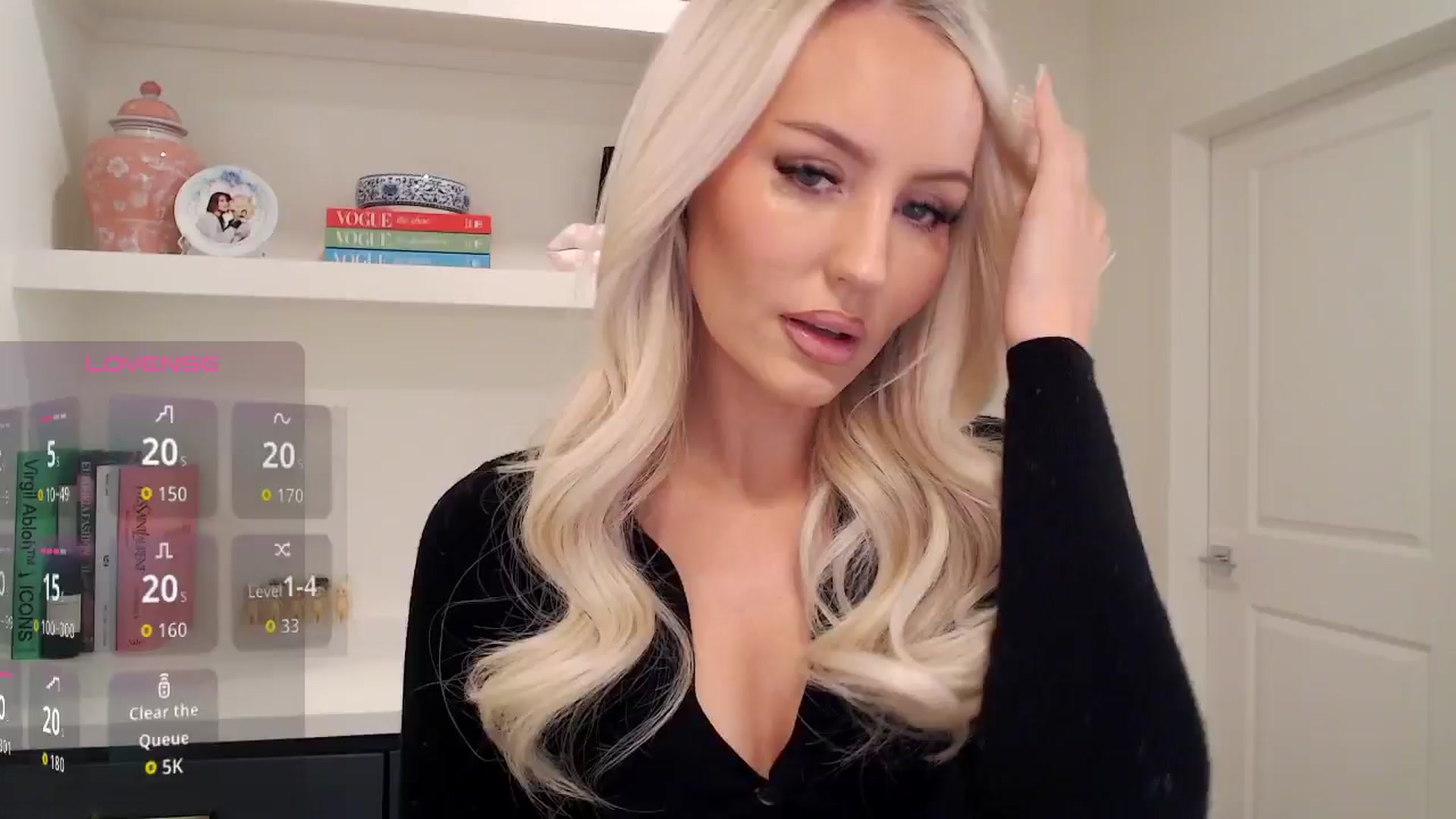 Gallery image thumbnail from Officialelsa's myfreecams stream on, 02/01/2026, 24:25 image 1 of 20