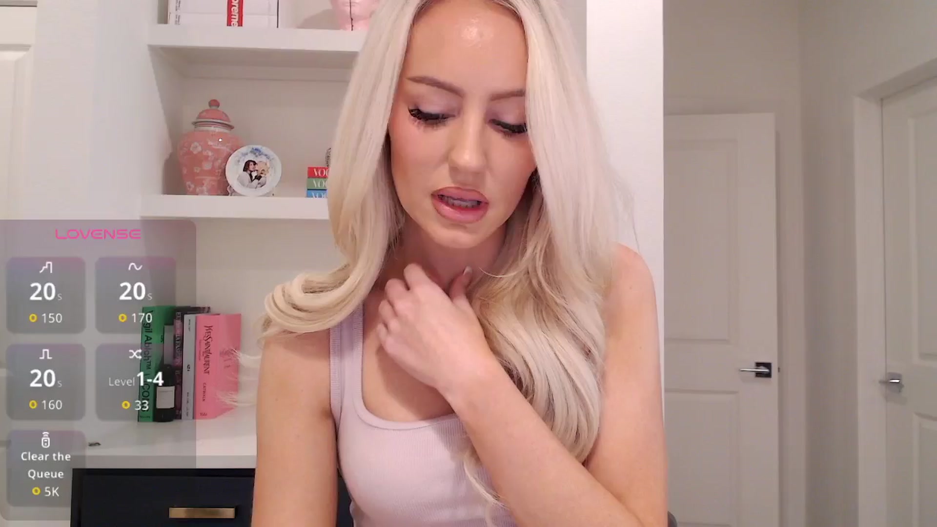 Gallery image thumbnail from Officialelsa's myfreecams stream on, 02/02/2026, 21:03 image 7 of 20