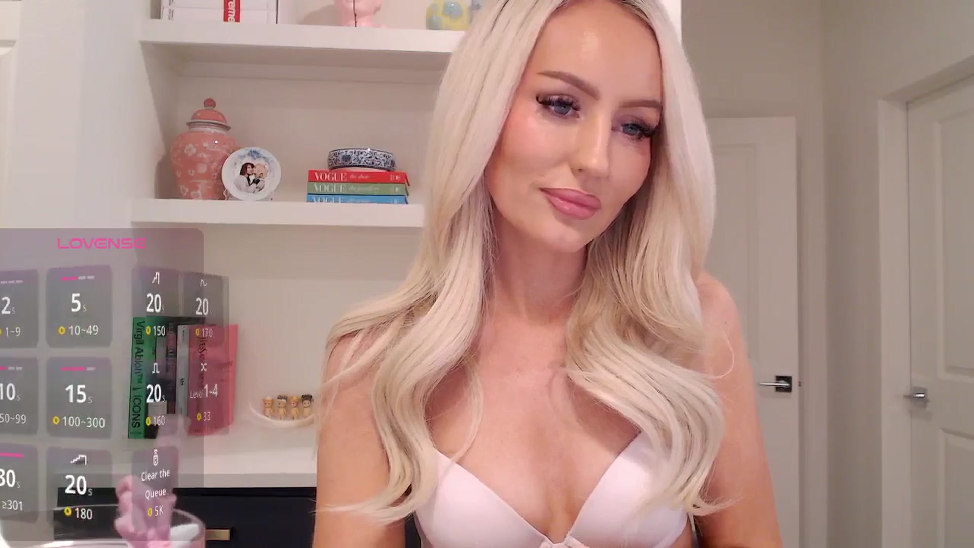 Gallery image thumbnail from Officialelsa's myfreecams stream on, 02/02/2026, 22:07 image 16 of 20