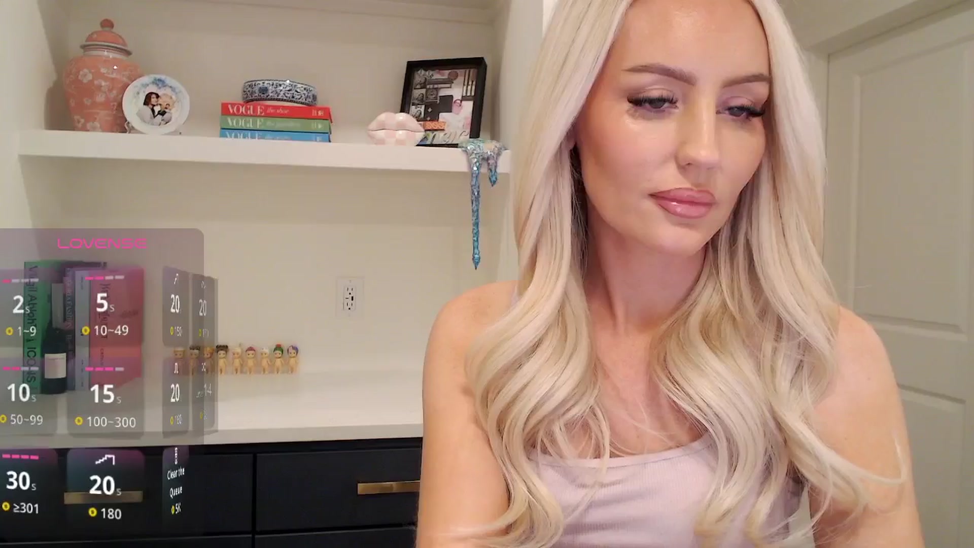 Gallery image thumbnail from Officialelsa's myfreecams stream on, 02/03/2026, 24:01 image 4 of 20