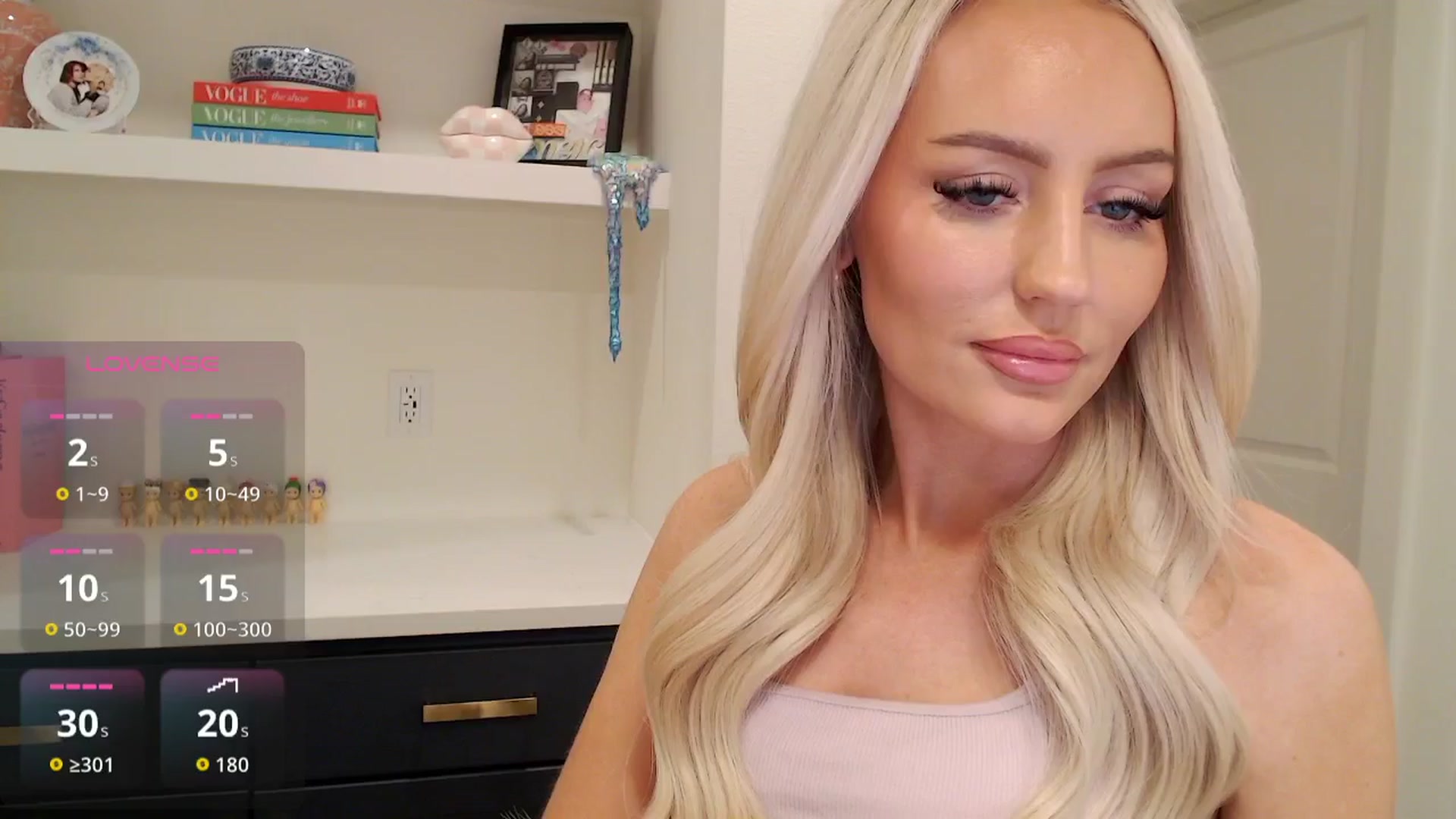 Gallery image thumbnail from Officialelsa's myfreecams stream on, 02/03/2026, 24:20 image 15 of 20
