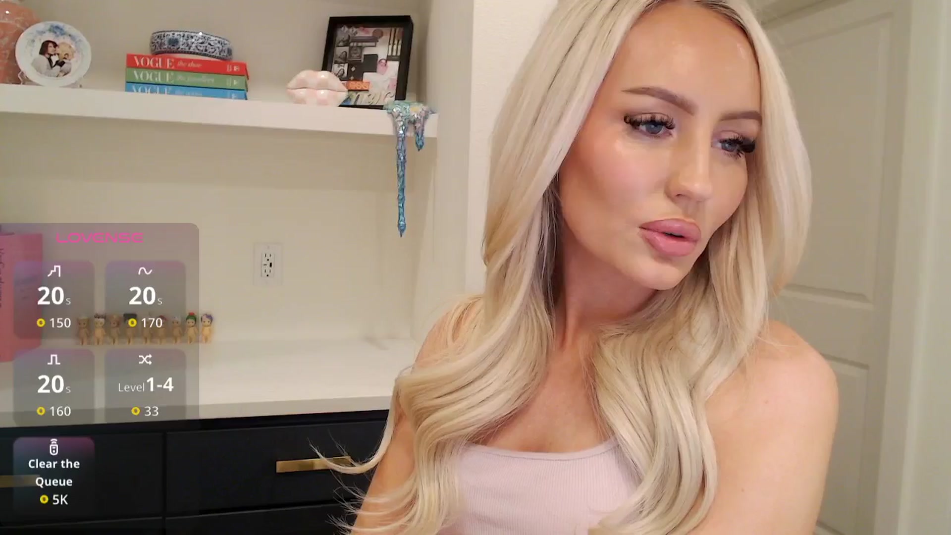 Gallery image thumbnail from Officialelsa's myfreecams stream on, 02/03/2026, 24:20 image 9 of 20