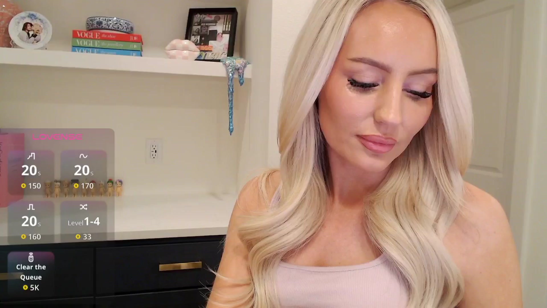 Gallery image thumbnail from Officialelsa's myfreecams stream on, 02/03/2026, 24:20 image 11 of 20