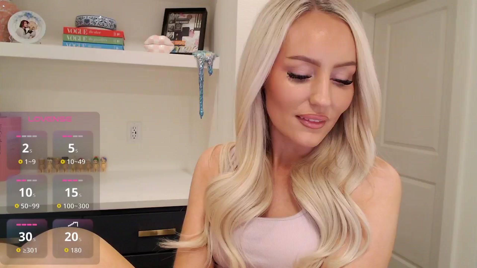 Gallery image thumbnail from Officialelsa's myfreecams stream on, 02/03/2026, 24:20 image 5 of 20