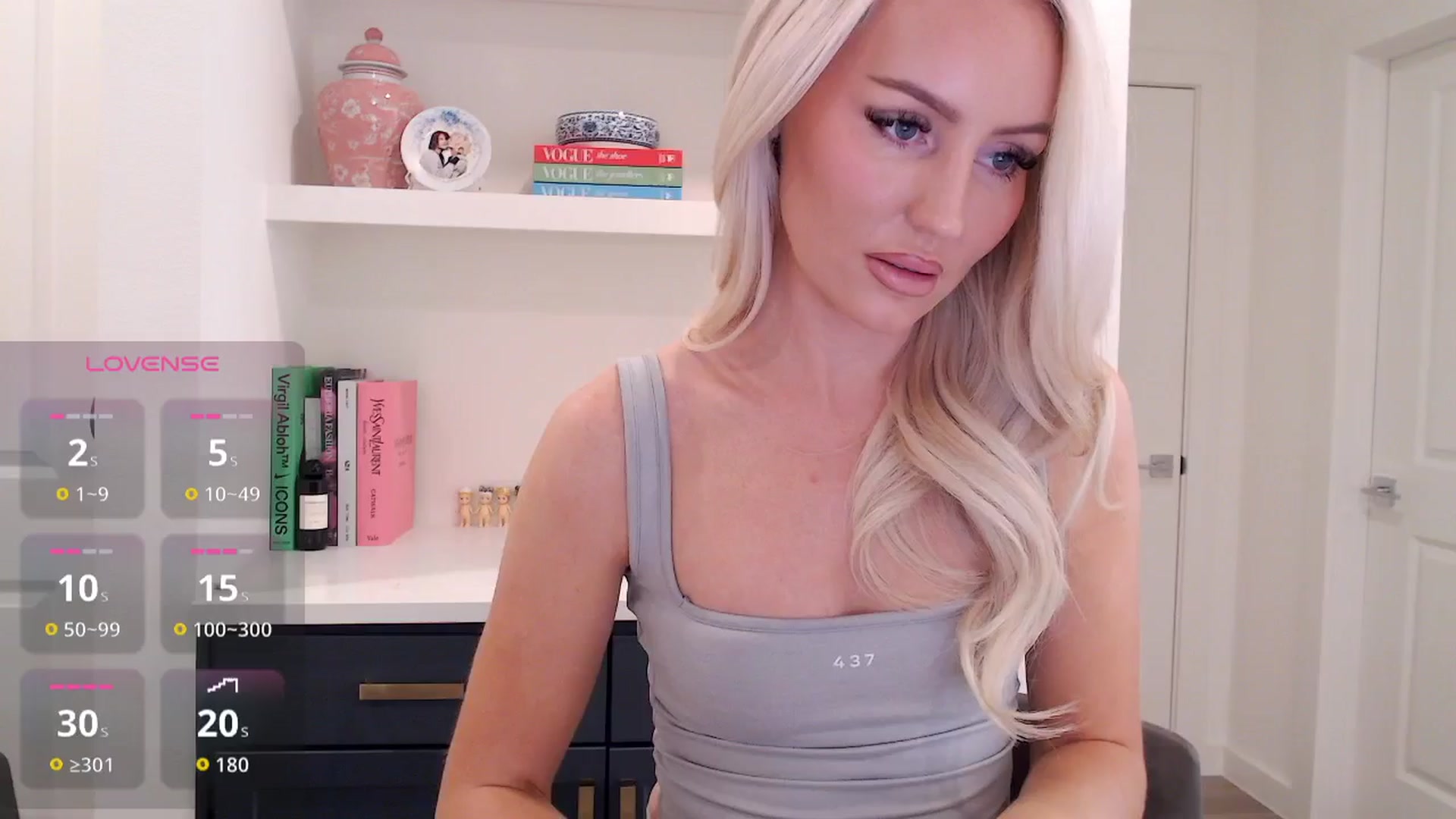 Gallery image thumbnail from Officialelsa's myfreecams stream on, 02/03/2026, 21:27 image 2 of 20