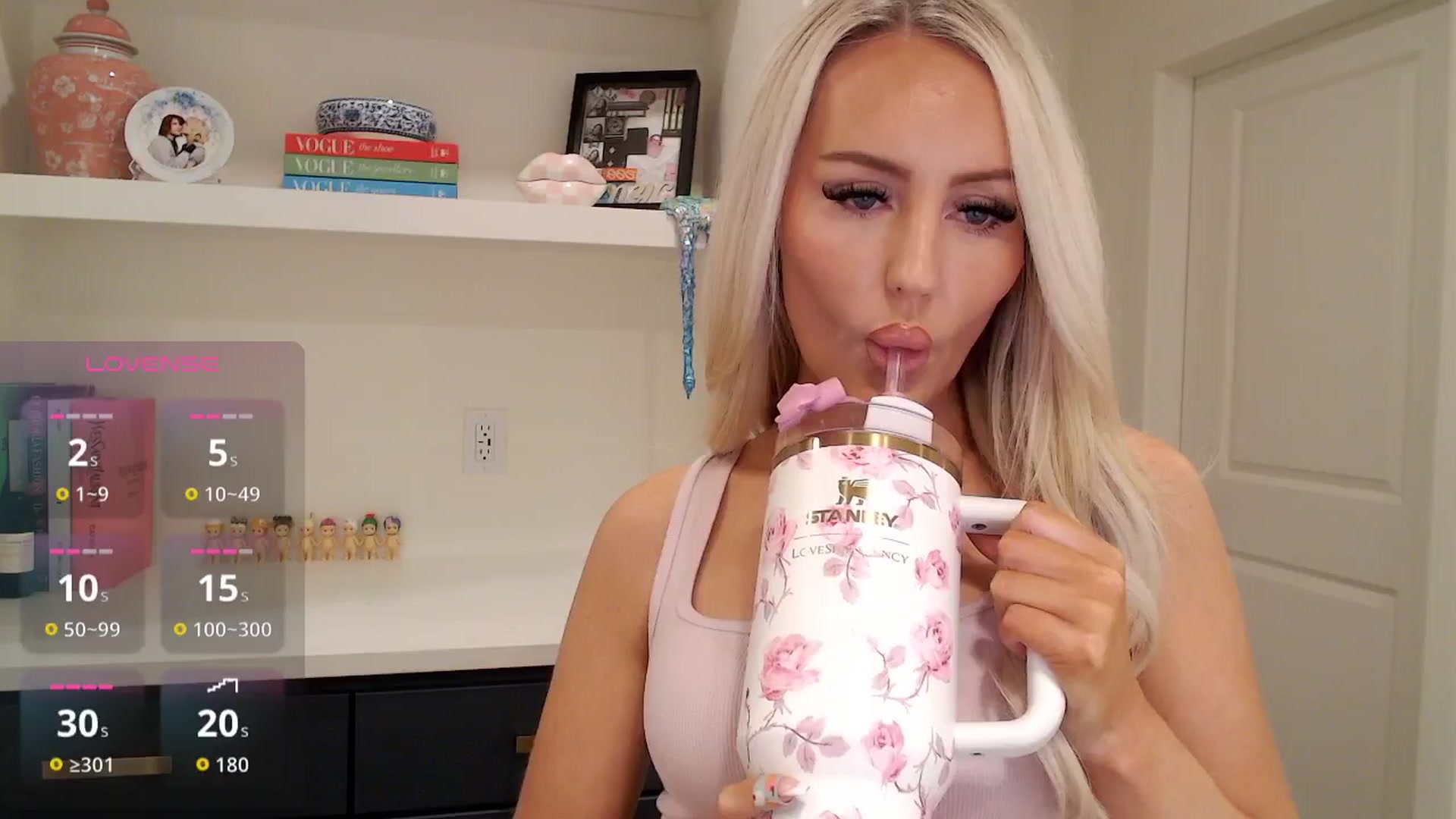 Gallery image thumbnail from Officialelsa's myfreecams stream on, 02/10/2026, 01:14 image 9 of 20