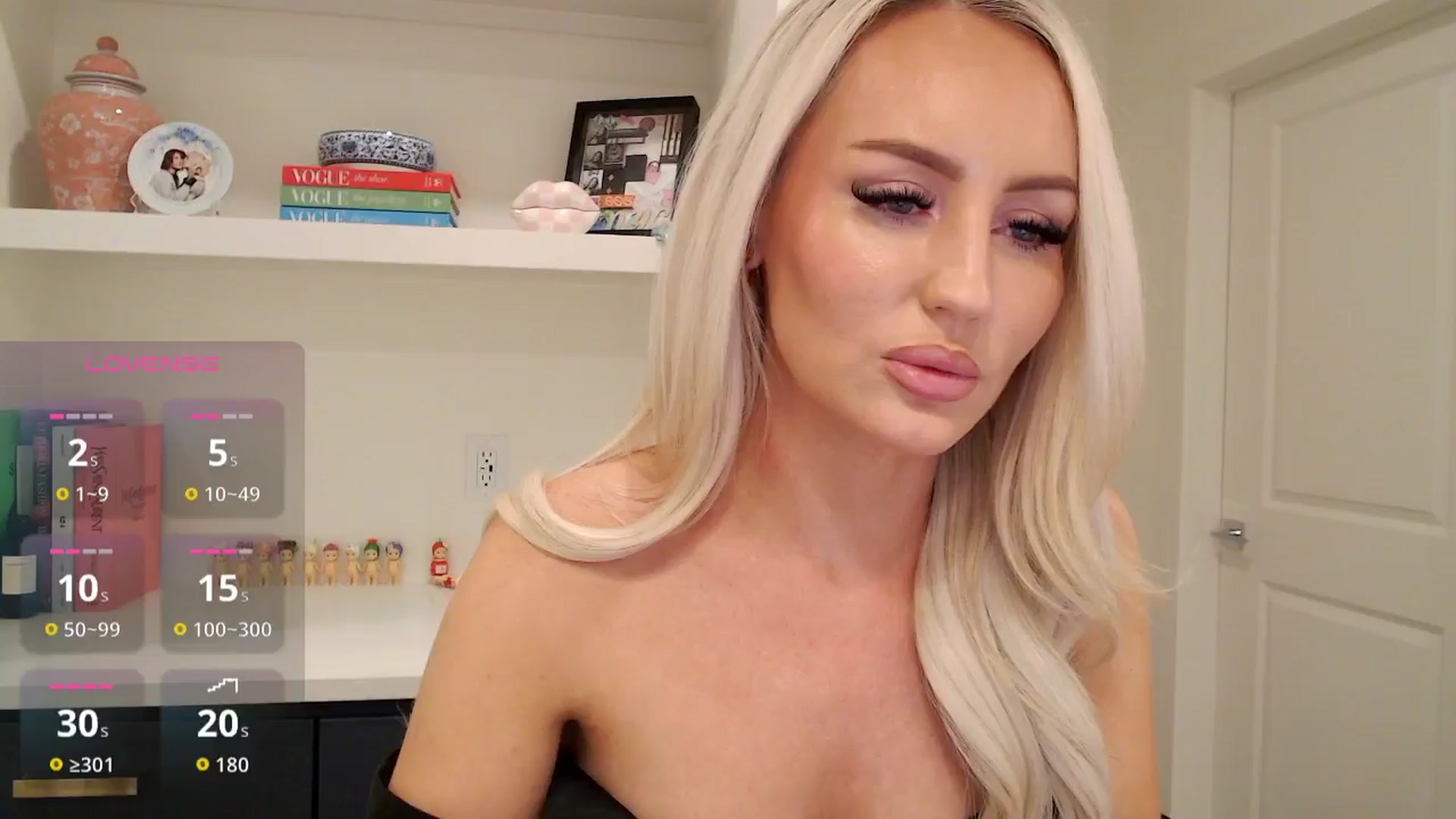 Gallery image thumbnail from Officialelsa's myfreecams stream on, 02/11/2026, 02:27 image 11 of 20