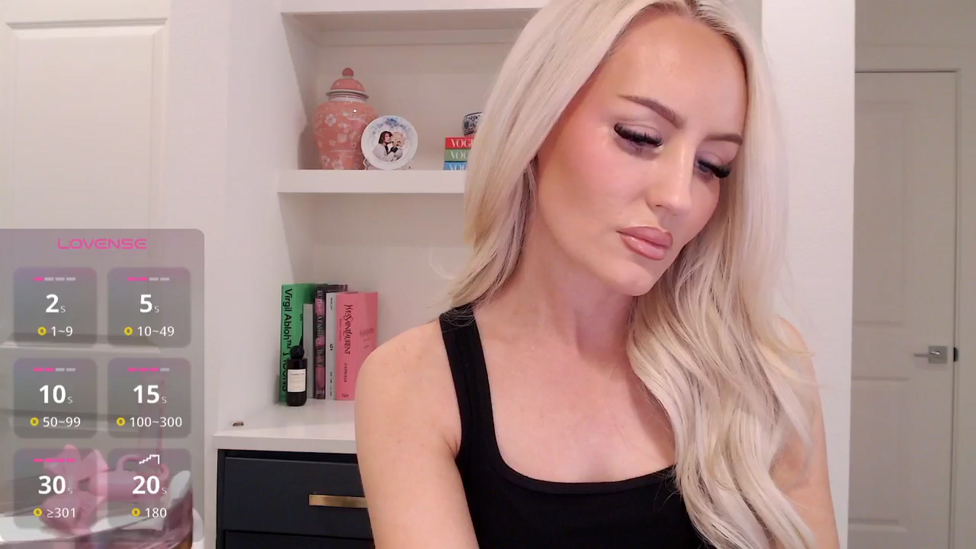 Gallery image thumbnail from Officialelsa's myfreecams stream on, 02/26/2026, 21:38 image 4 of 20