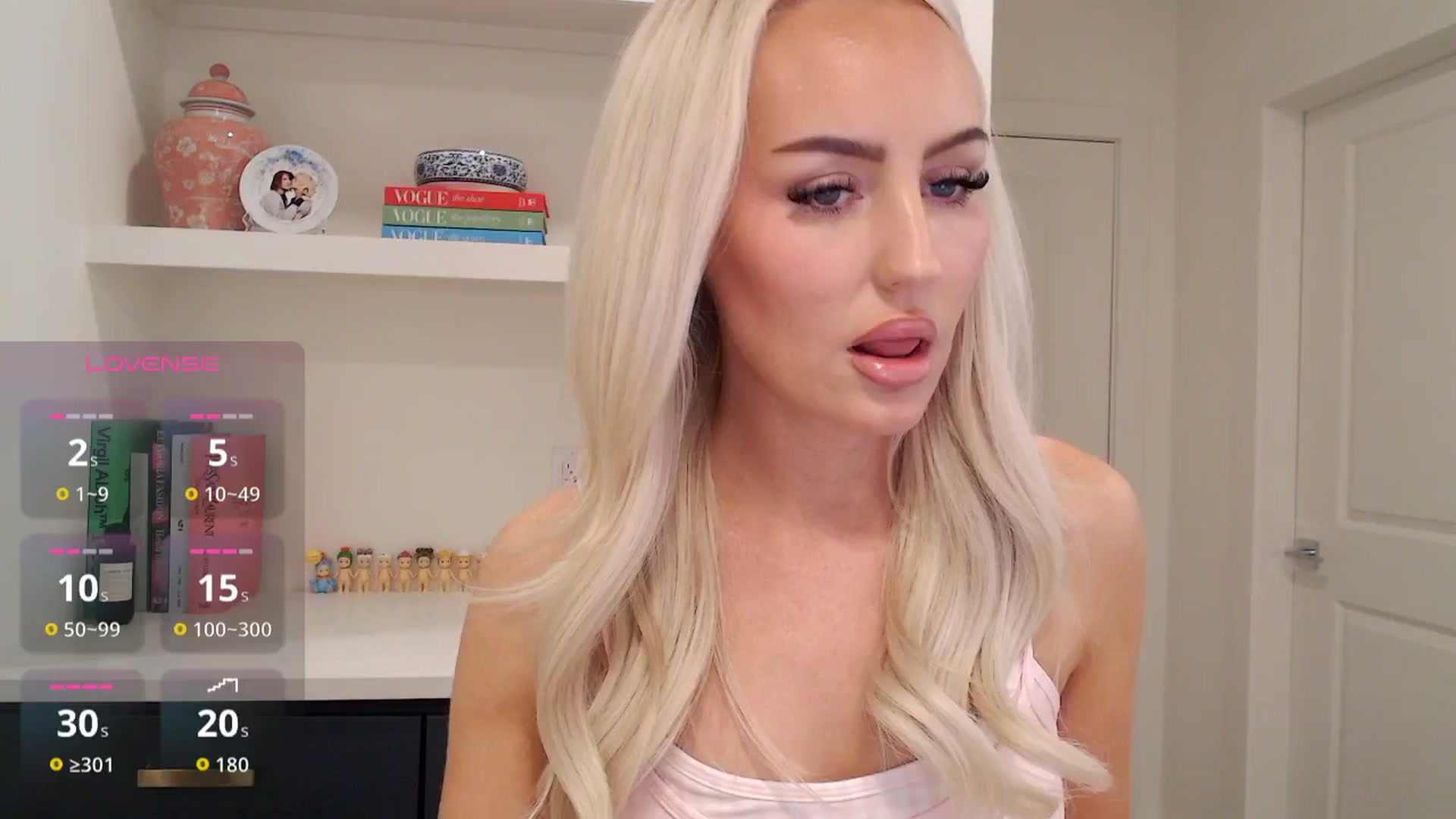 Gallery image thumbnail from Officialelsa's myfreecams stream on, 03/05/2026, 24:33 image 1 of 20