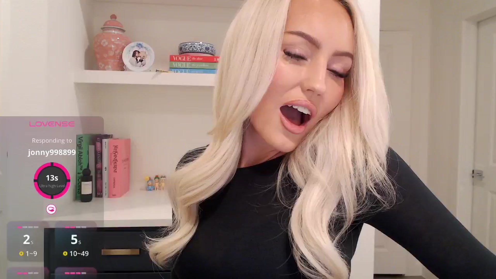Gallery image thumbnail from Officialelsa's myfreecams stream on, 03/07/2026, 23:20 image 3 of 20
