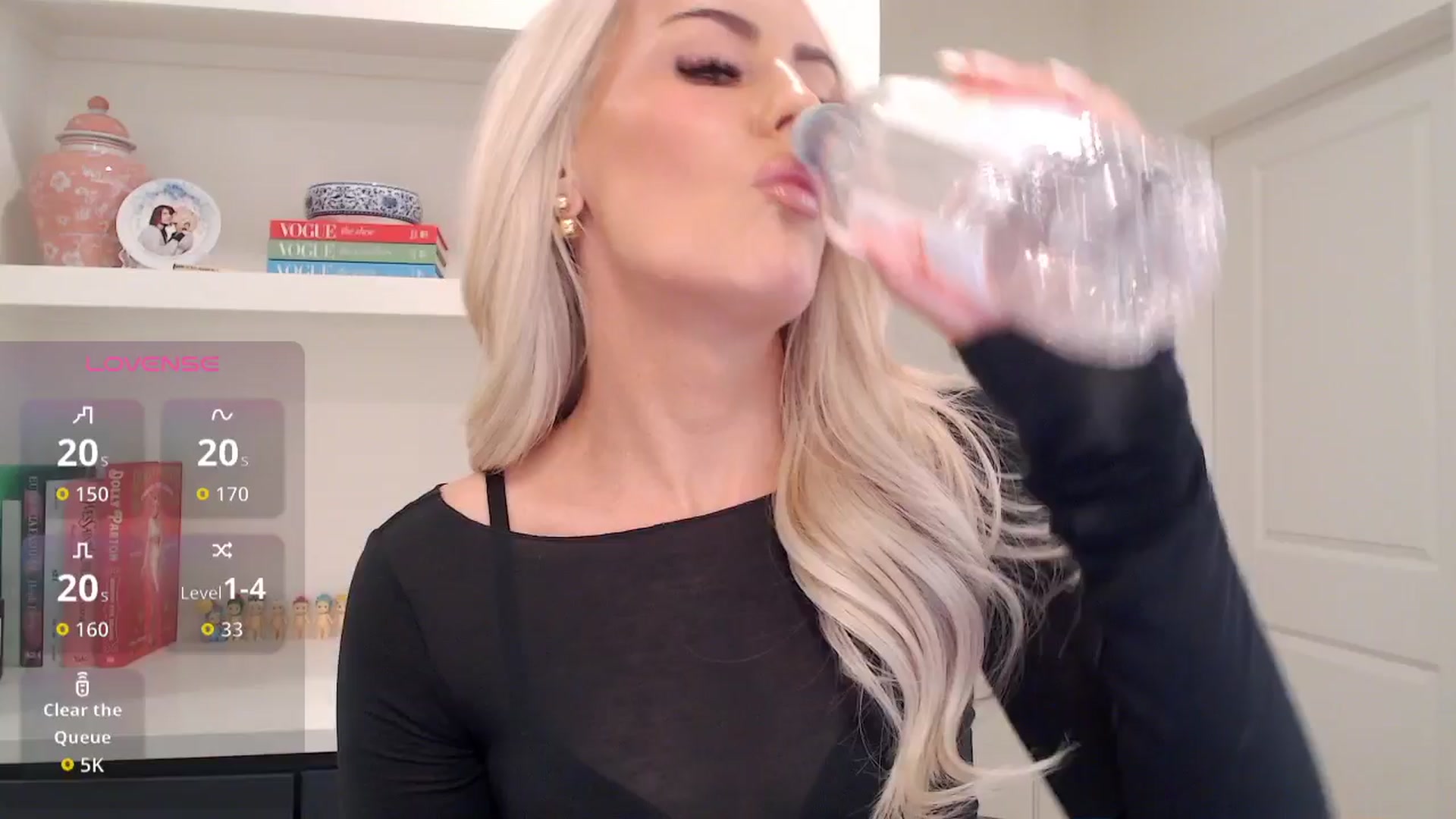 Gallery image thumbnail from Officialelsa's myfreecams stream on, 03/15/2026, 21:18 image 14 of 20