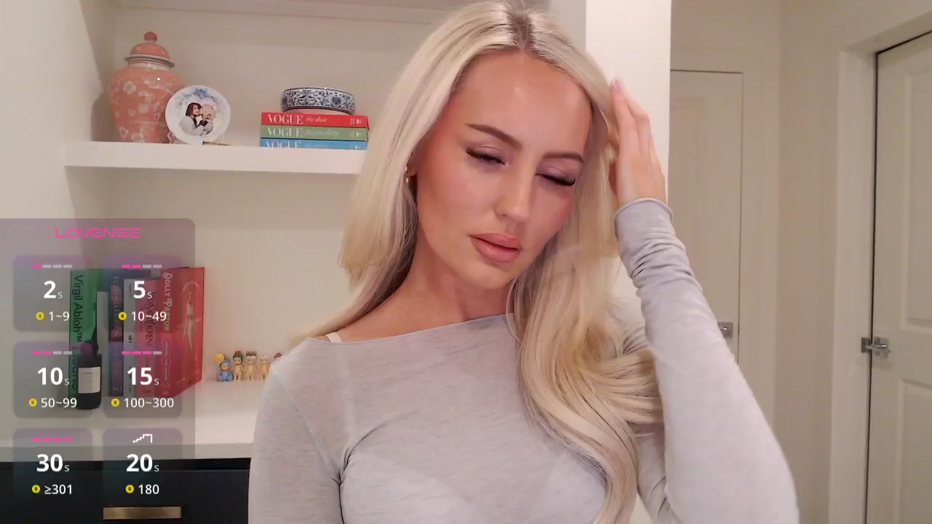 Gallery image thumbnail from Officialelsa's myfreecams stream on, 03/18/2026, 05:32 image 17 of 20