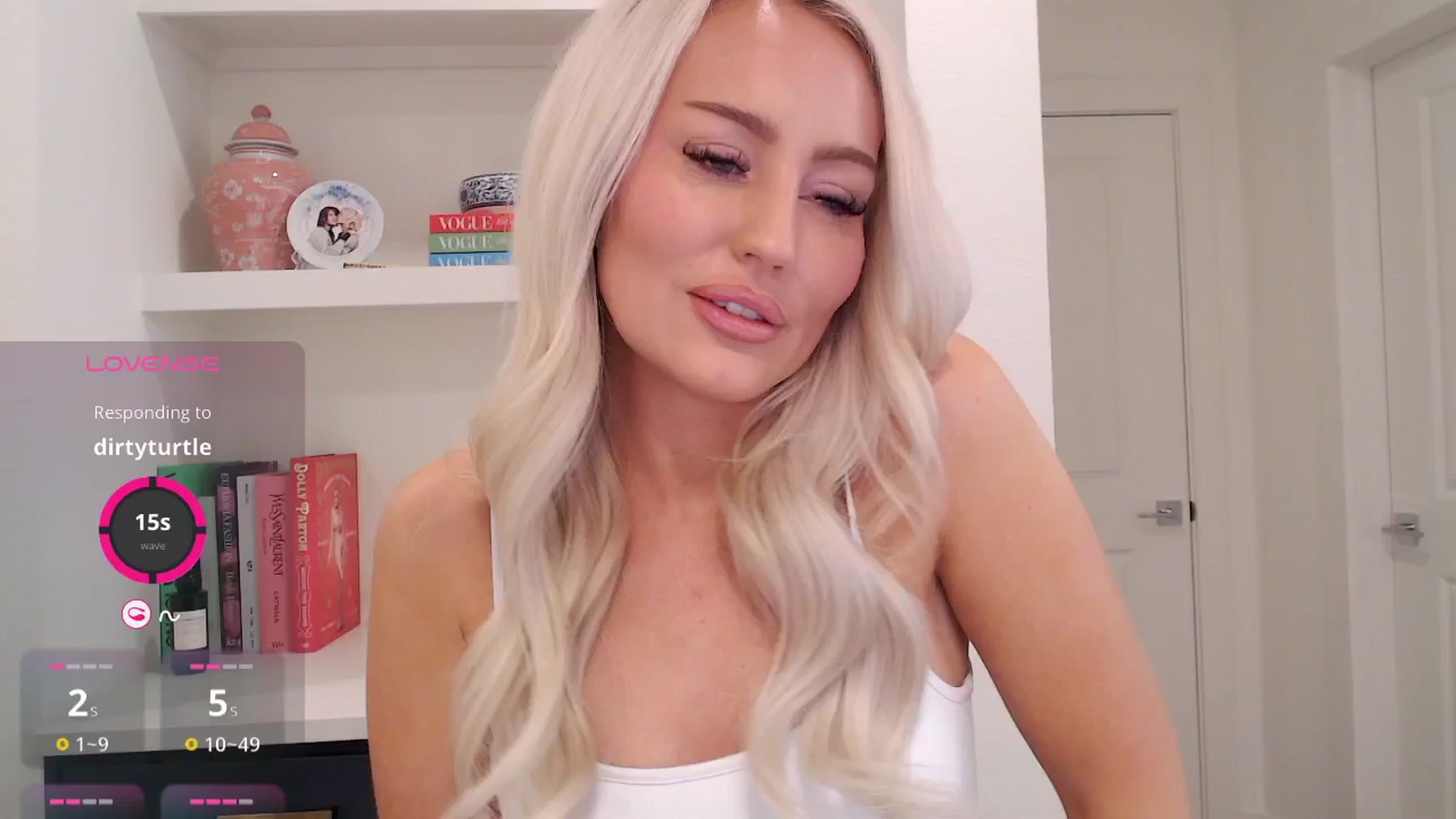 Gallery image thumbnail from Officialelsa's myfreecams stream on, 03/22/2026, 19:11 image 6 of 20