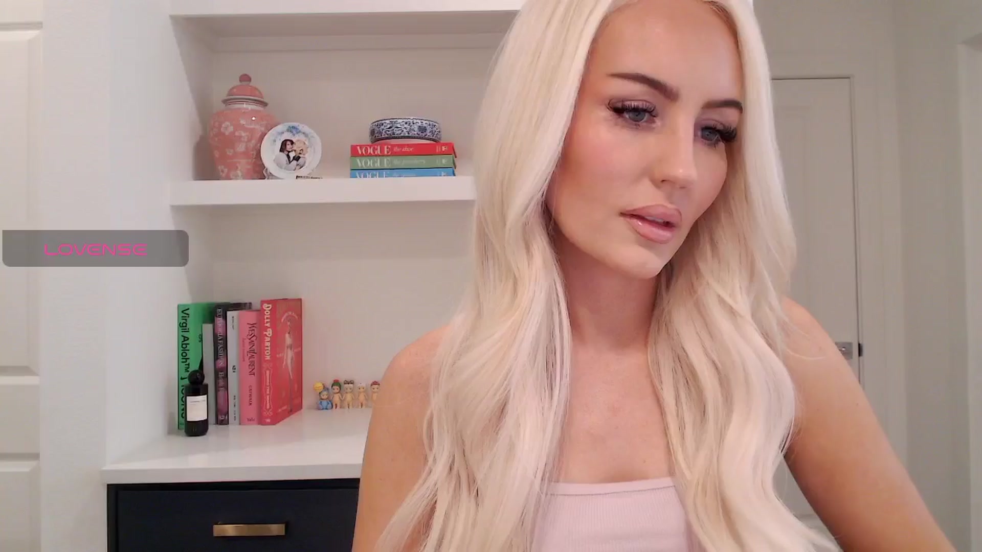 Gallery image thumbnail from Officialelsa's myfreecams stream on, 03/24/2026, 18:54 image 6 of 20
