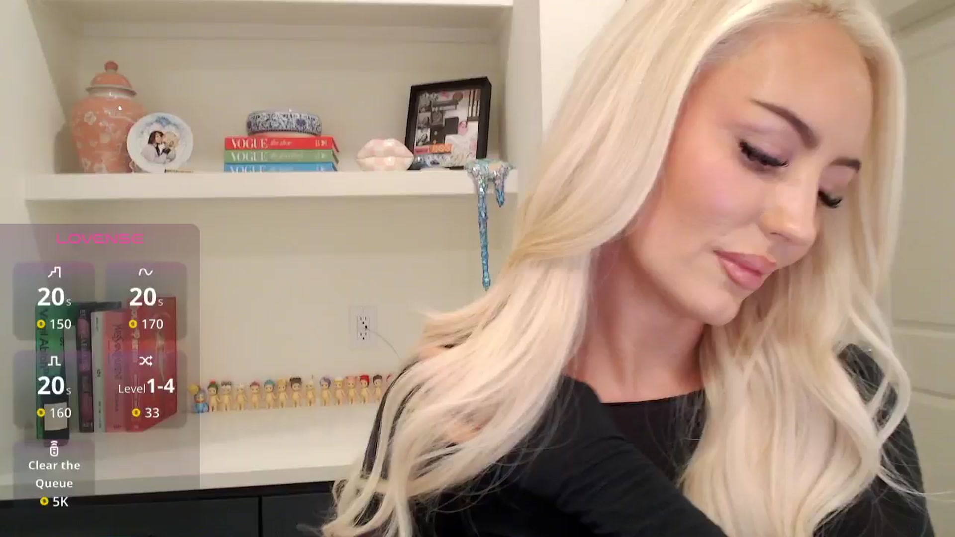 Gallery image thumbnail from Officialelsa's myfreecams stream on, 03/25/2026, 05:17 image 8 of 20