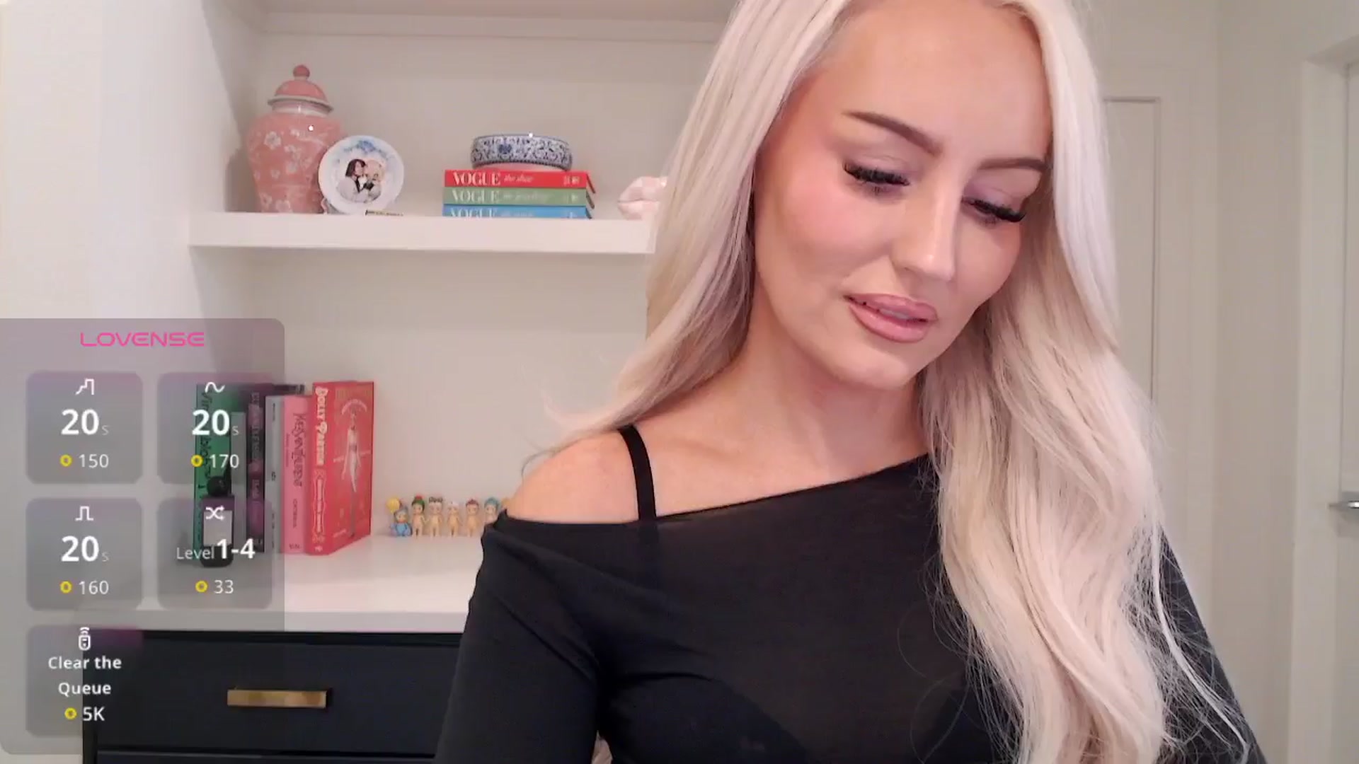 Gallery image thumbnail from Officialelsa's myfreecams stream on, 03/31/2026, 22:18 image 4 of 20