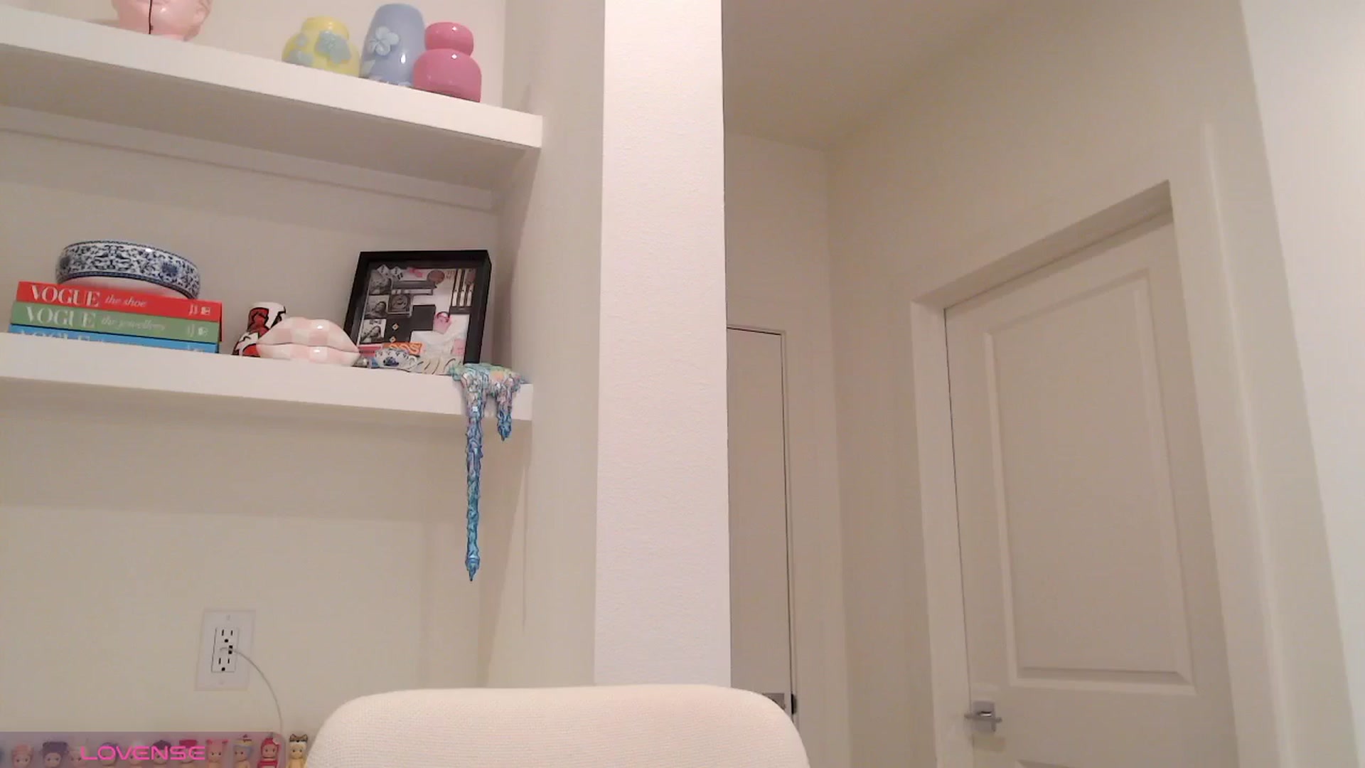 Gallery image thumbnail from Officialelsa's myfreecams stream on, 04/14/2026, 24:47 image 2 of 20