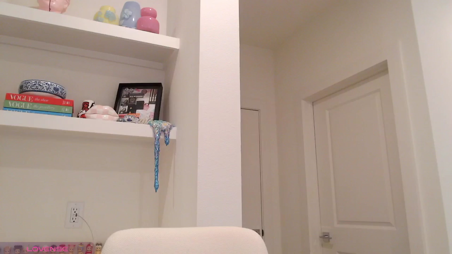 Gallery image thumbnail from Officialelsa's myfreecams stream on, 04/14/2026, 24:47 image 1 of 20