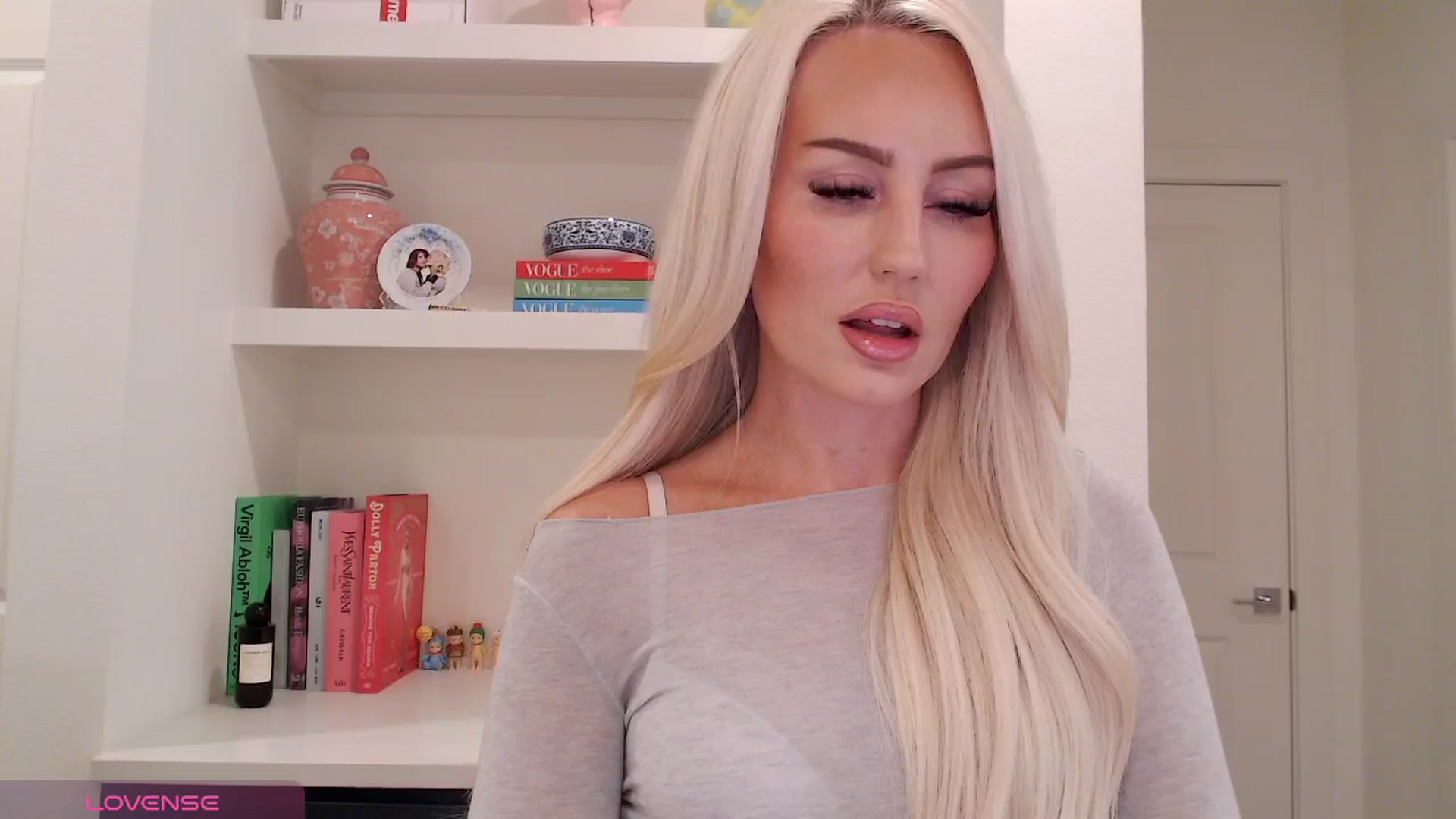 Gallery image thumbnail from Officialelsa's myfreecams stream on, 04/15/2026, 22:45 image 20 of 20