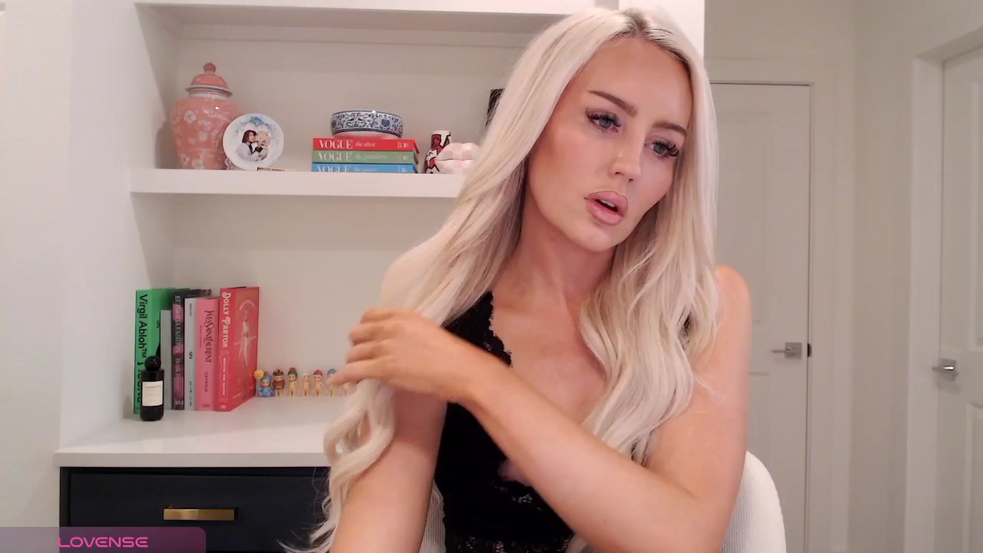 Gallery image thumbnail from Officialelsa's myfreecams stream on, 04/17/2026, 22:04 image 8 of 20