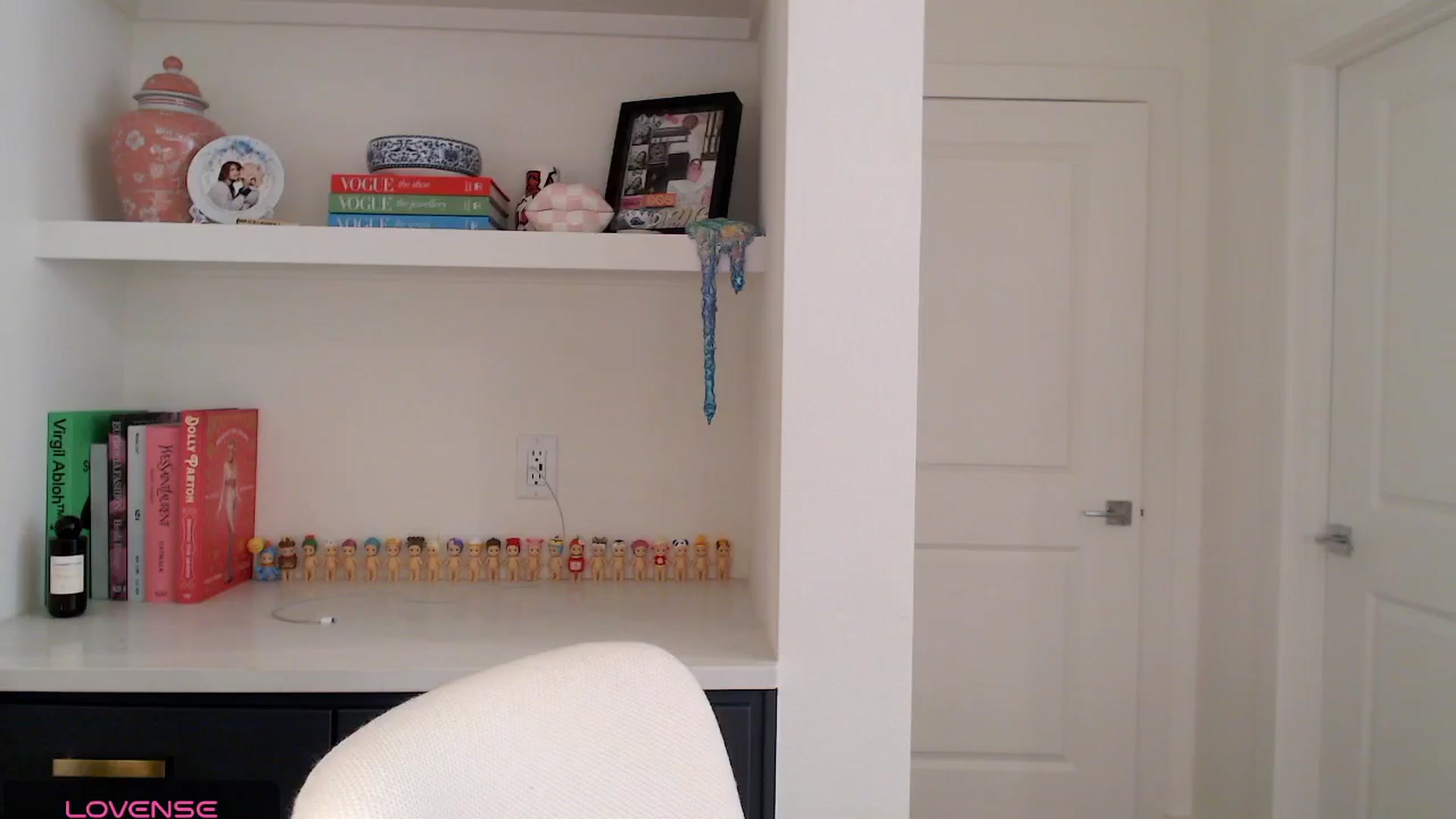 Gallery image thumbnail from Officialelsa's myfreecams stream on, 04/23/2026, 20:52 image 14 of 20