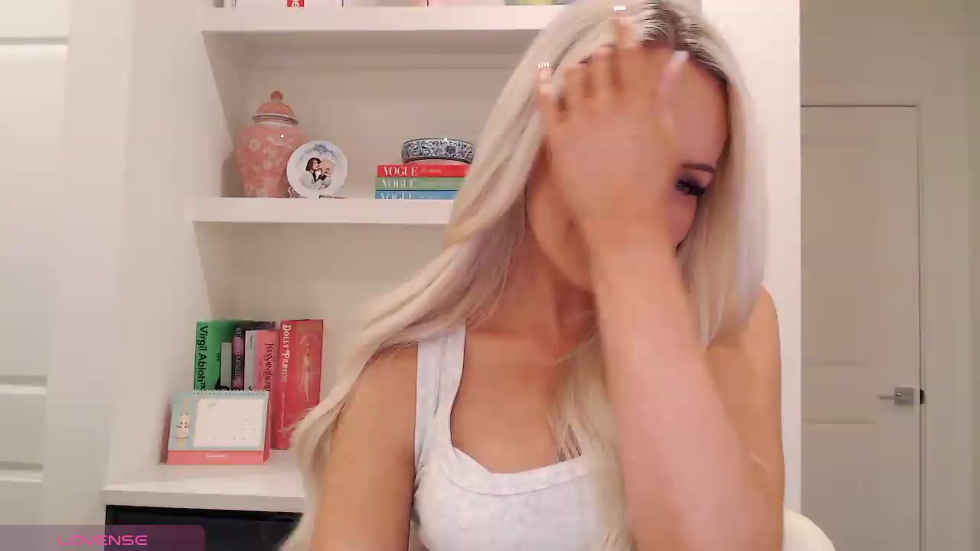 Gallery image thumbnail from Officialelsa's myfreecams stream on, 05/11/2026, 01:20 image 10 of 20